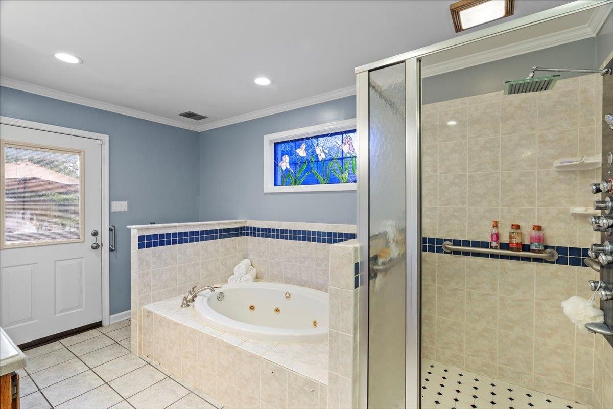 3841 Altruria Rd Property Photo 16