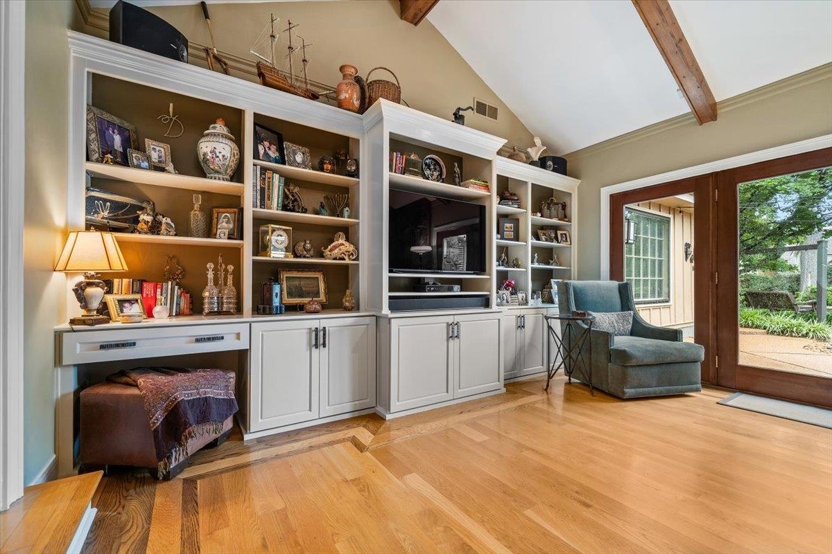 8594 Buckthorn Cv Property Photo 6