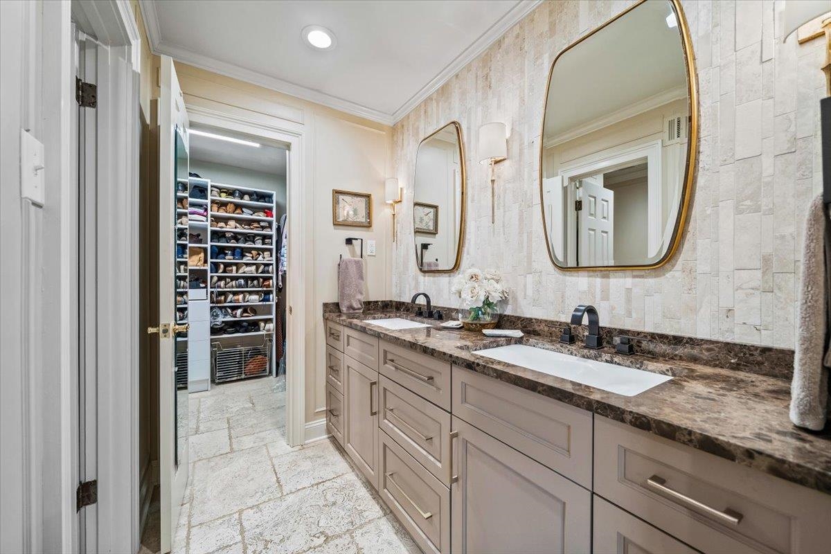 8594 Buckthorn Cv Property Photo 15