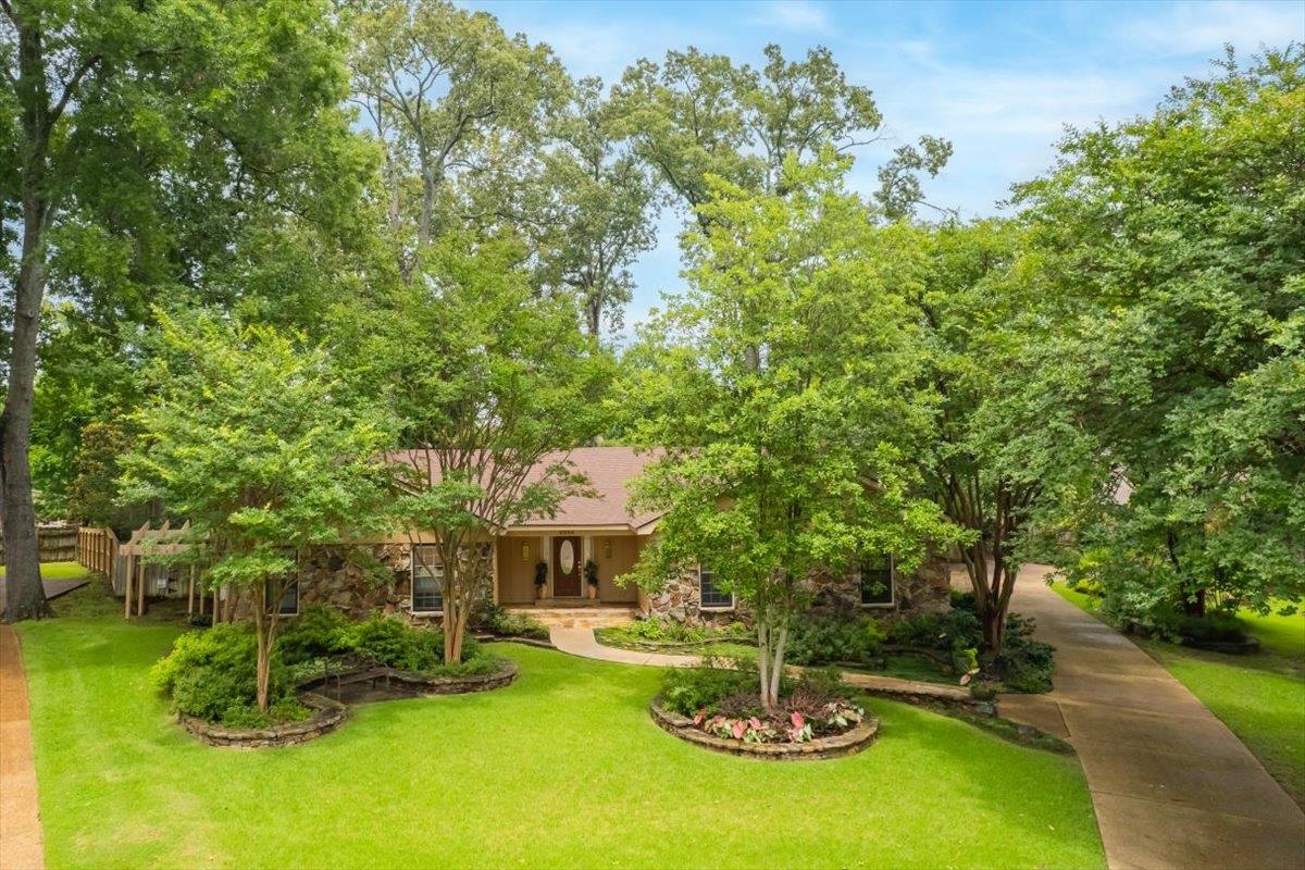 8594 Buckthorn Cv Property Photo 33