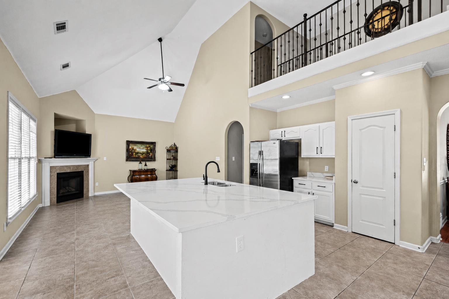 10505 Pisgah Forest Ln Property Photo 3