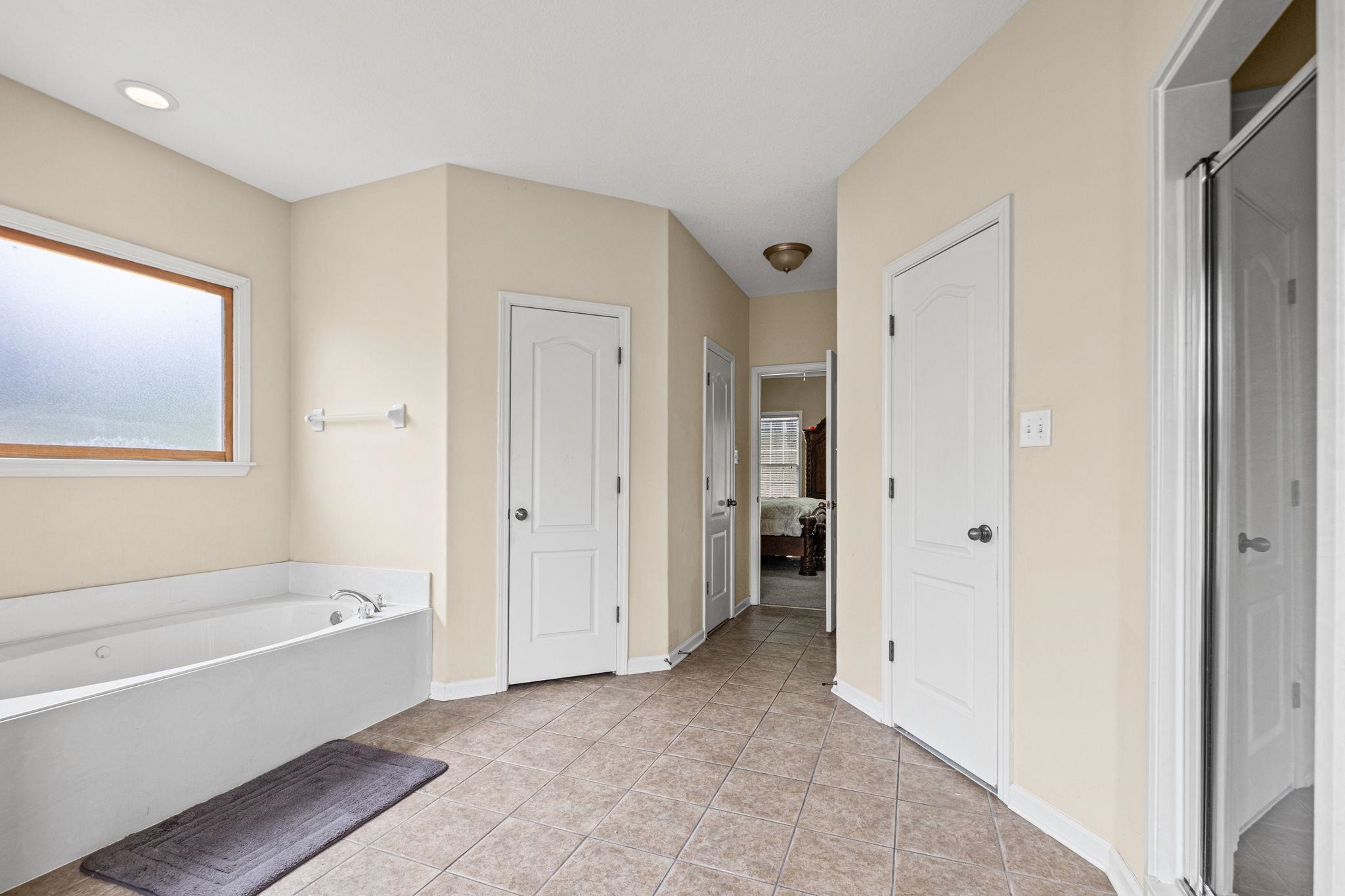 10505 Pisgah Forest Ln Property Photo 11