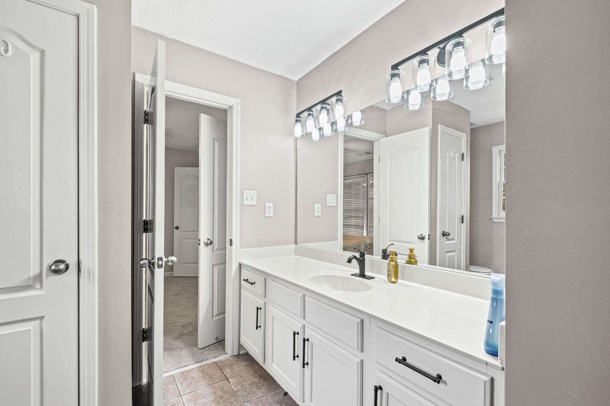 10505 Pisgah Forest Ln Property Photo 17