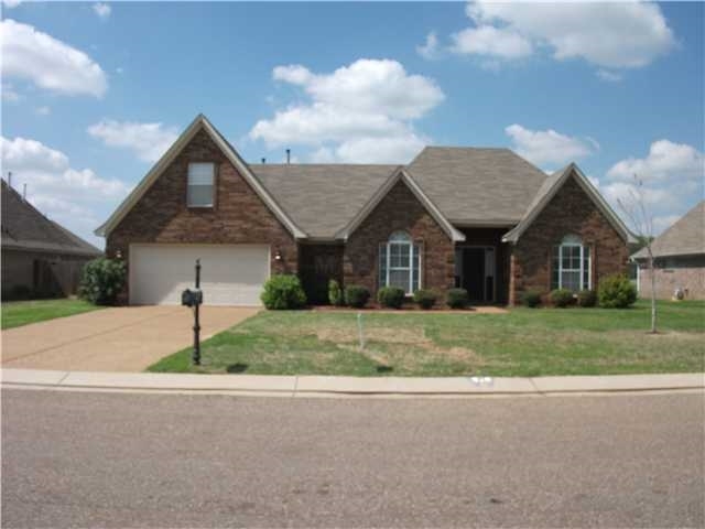 35 MULBERRY CV Property Photo 1
