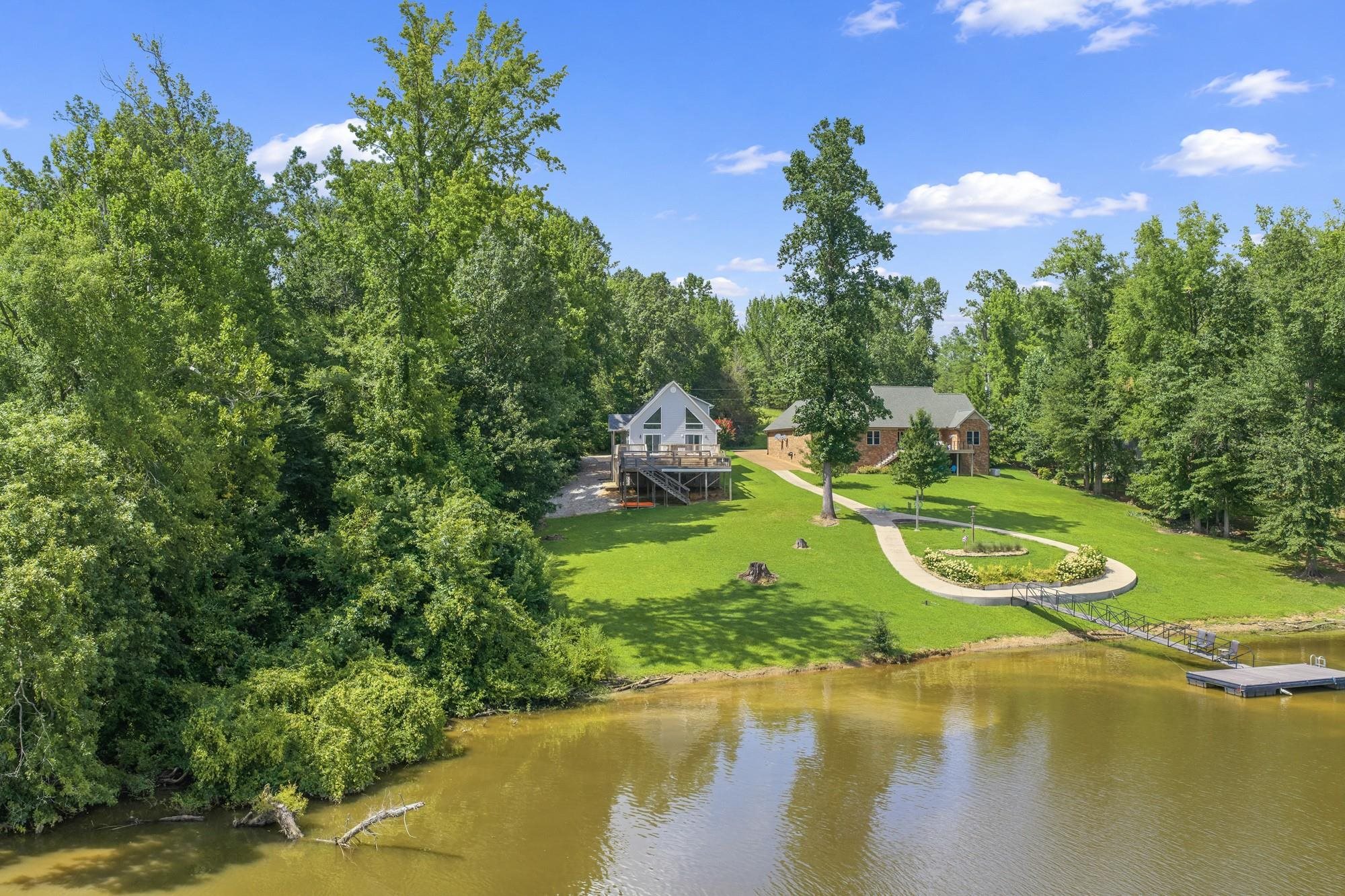 247 FEATHERFOOT PARKWAY LOOP Property Photo 1