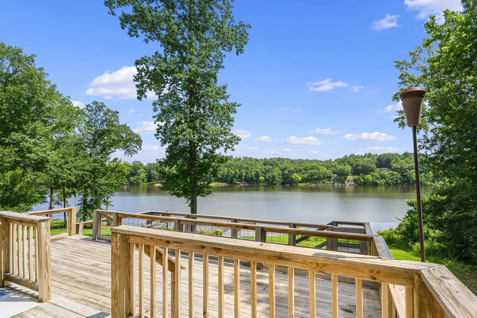 247 Featherfoot Parkway Loop Property Photo 6