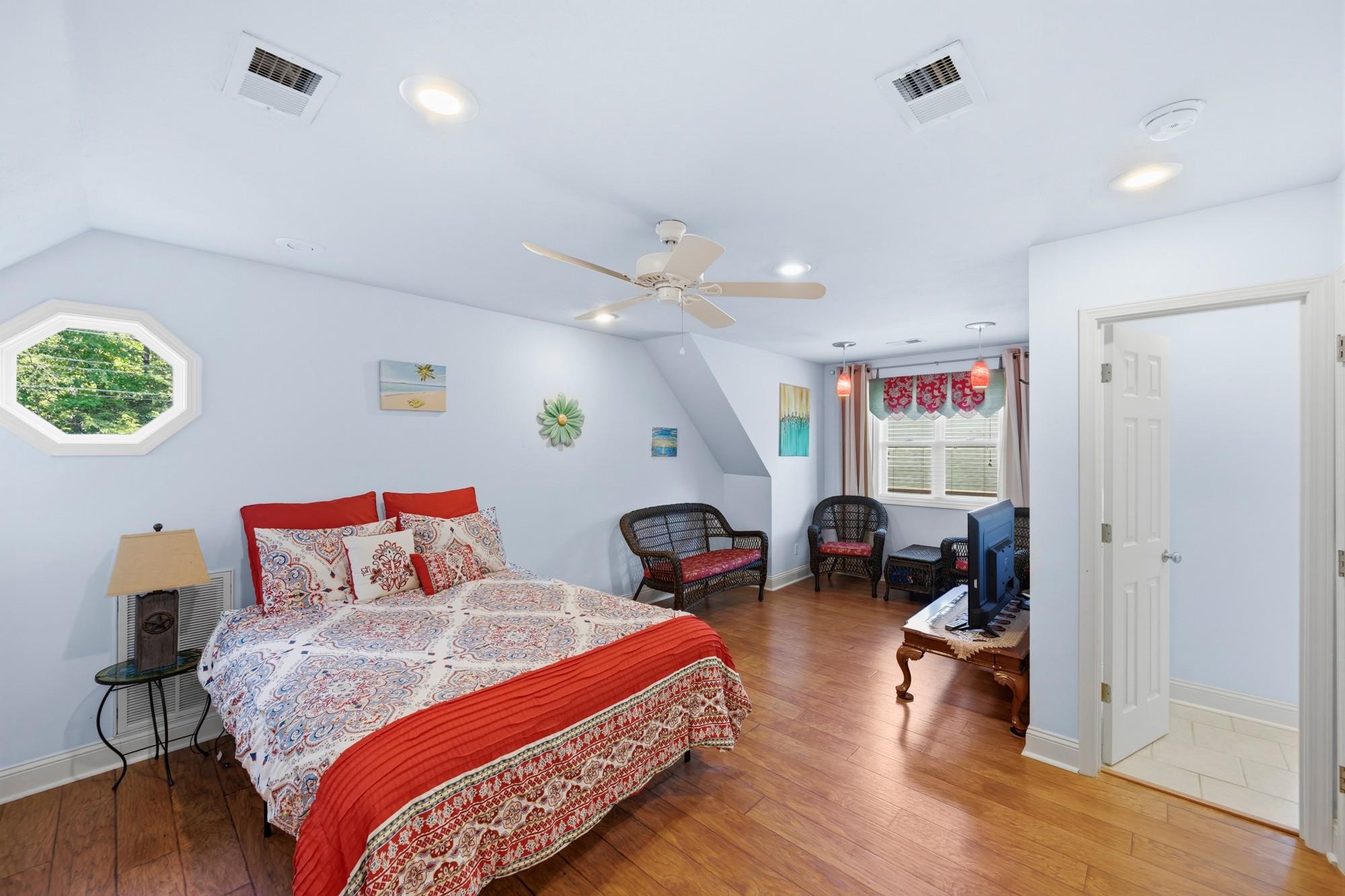 247 Featherfoot Parkway Loop Property Photo 16