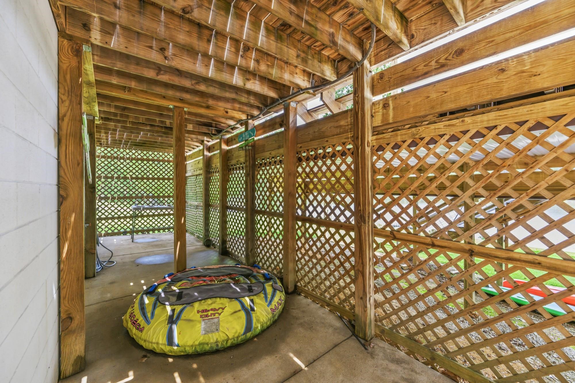 247 Featherfoot Parkway Loop Property Photo 30