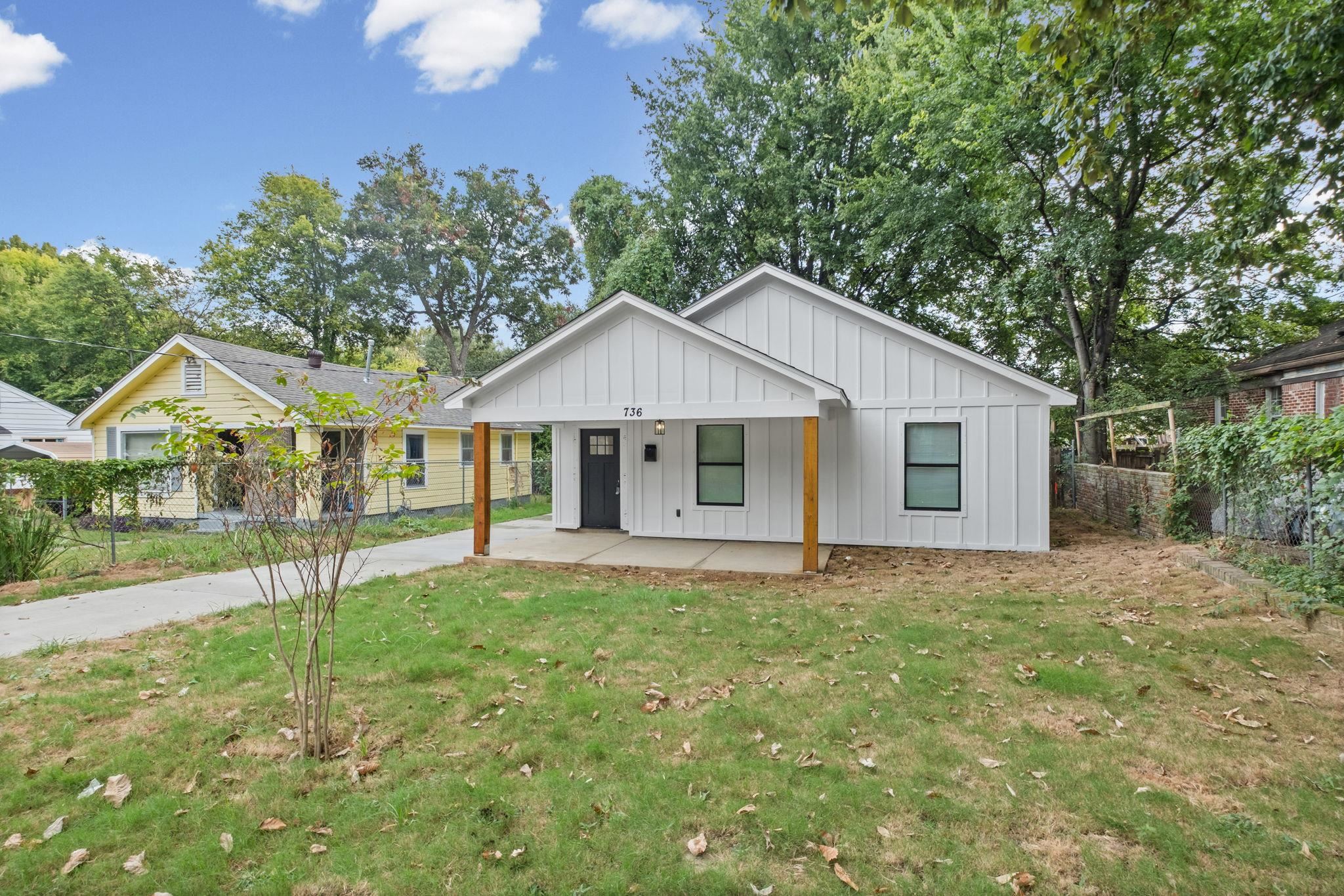 736 Lipford St Property Photo 3