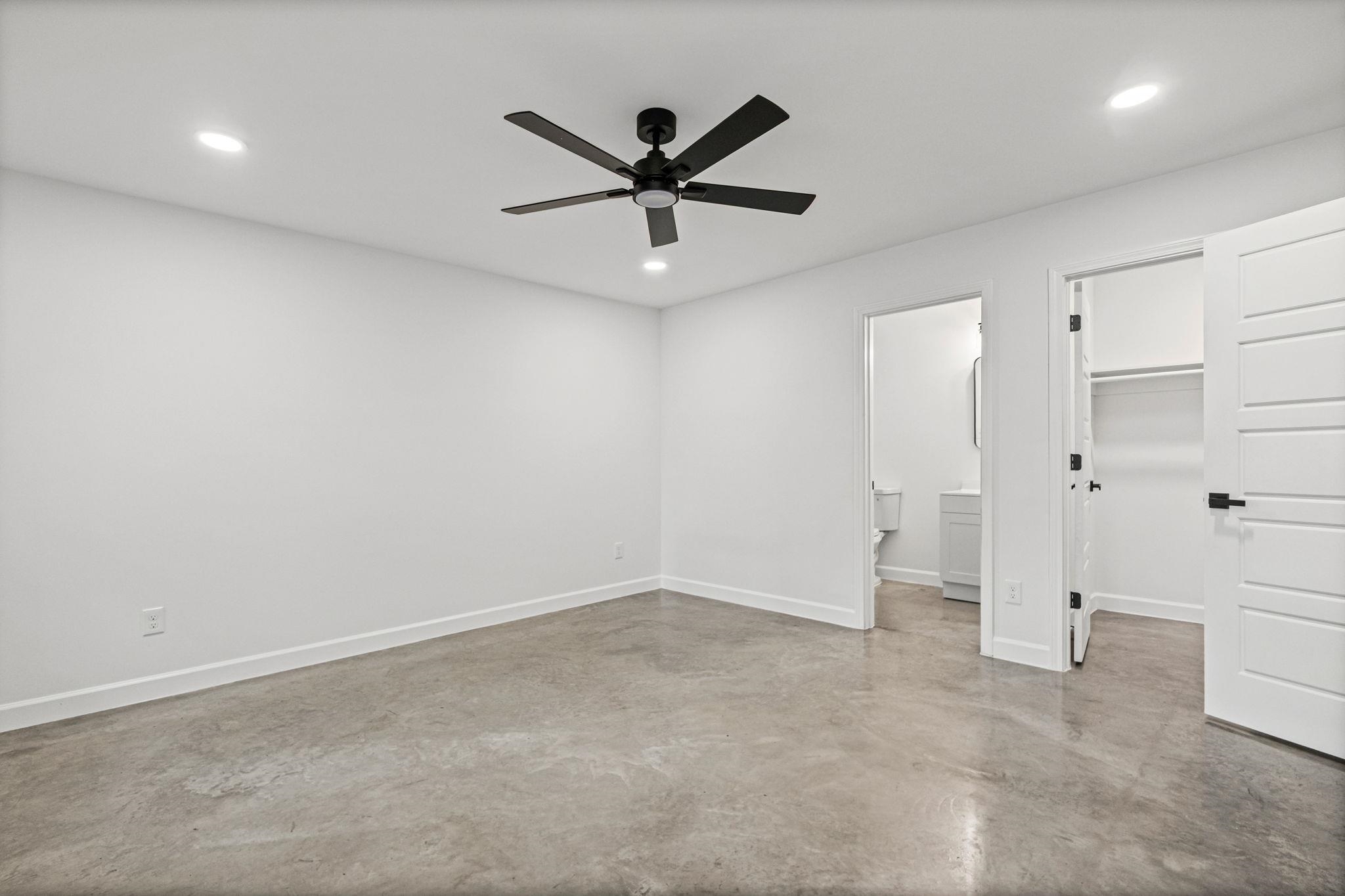 736 Lipford St Property Photo 21