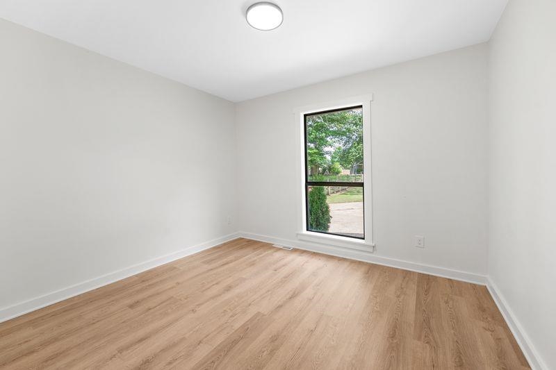 4076 Oak Road Rd Property Photo 18