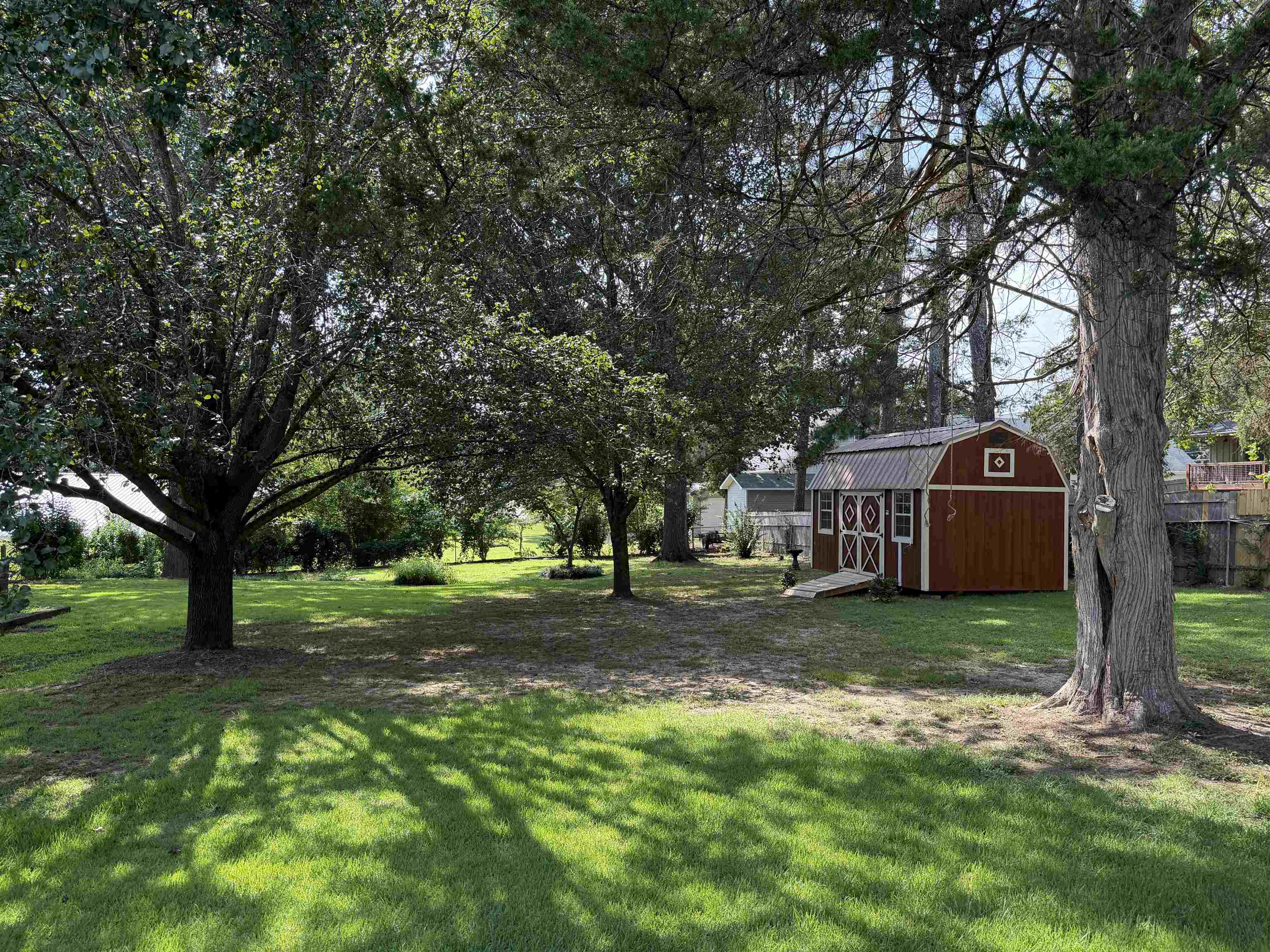 190 Poplar St Property Photo 37