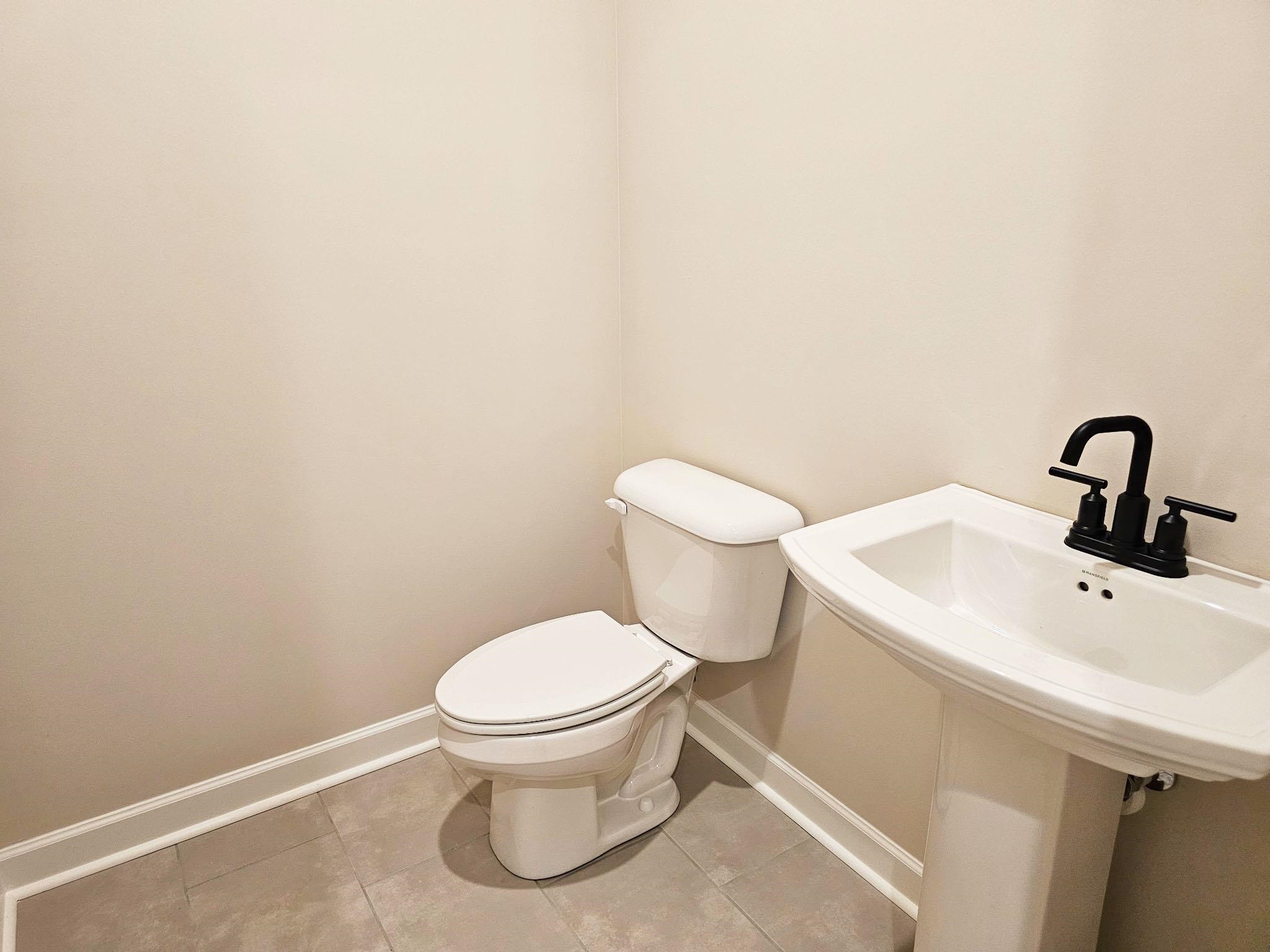 12114 Providence Homes Ln Property Photo 8