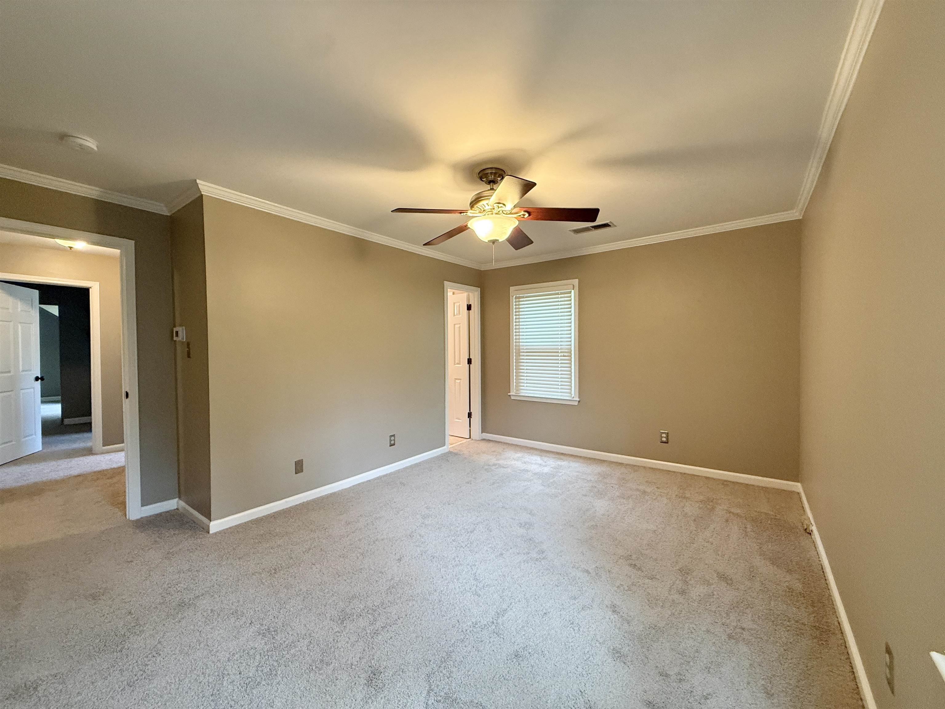 8152 Pine Crk W Property Photo 22