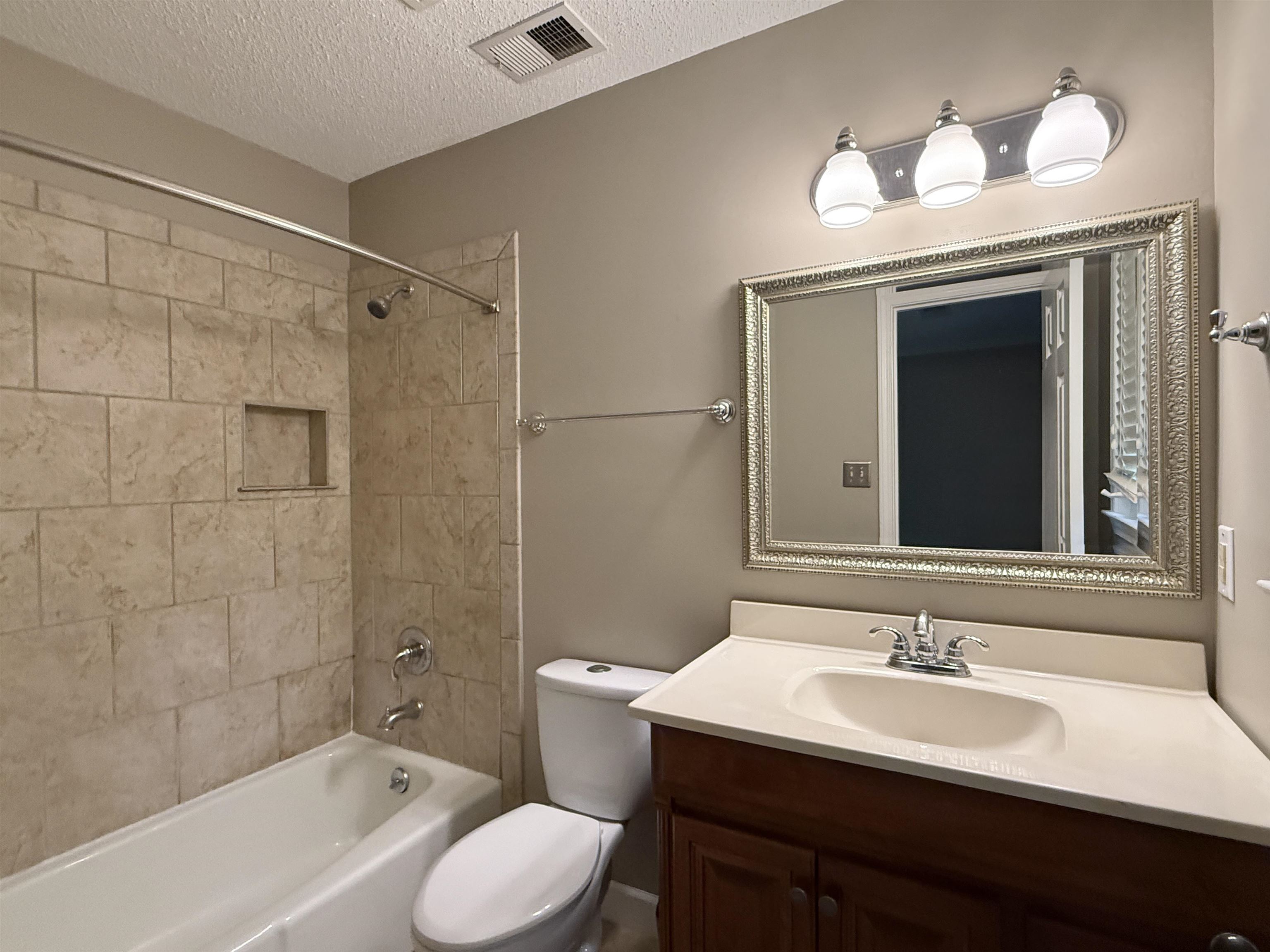 8152 Pine Crk W Property Photo 24