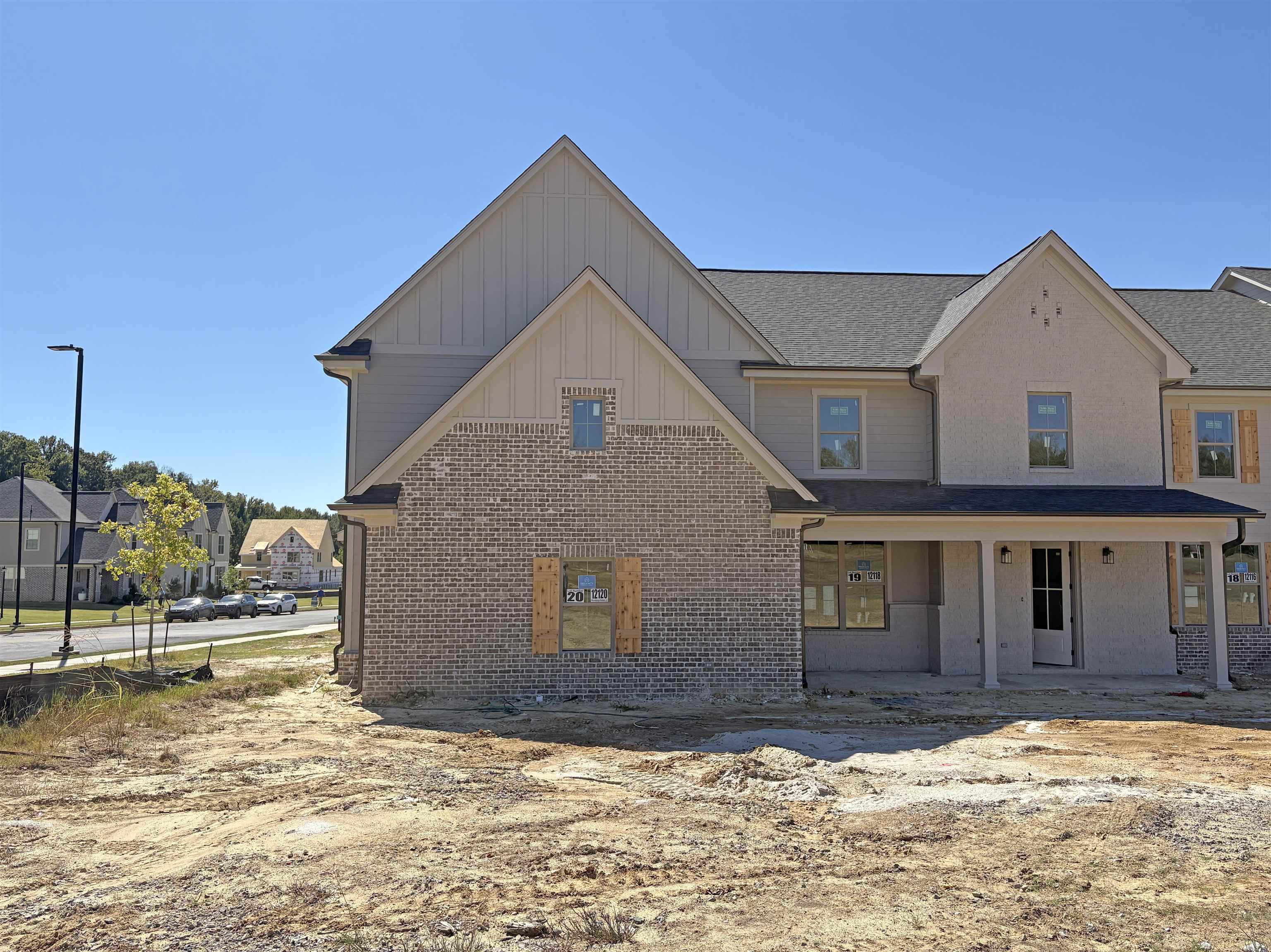 12120 Providence Homes Ln Property Photo 2