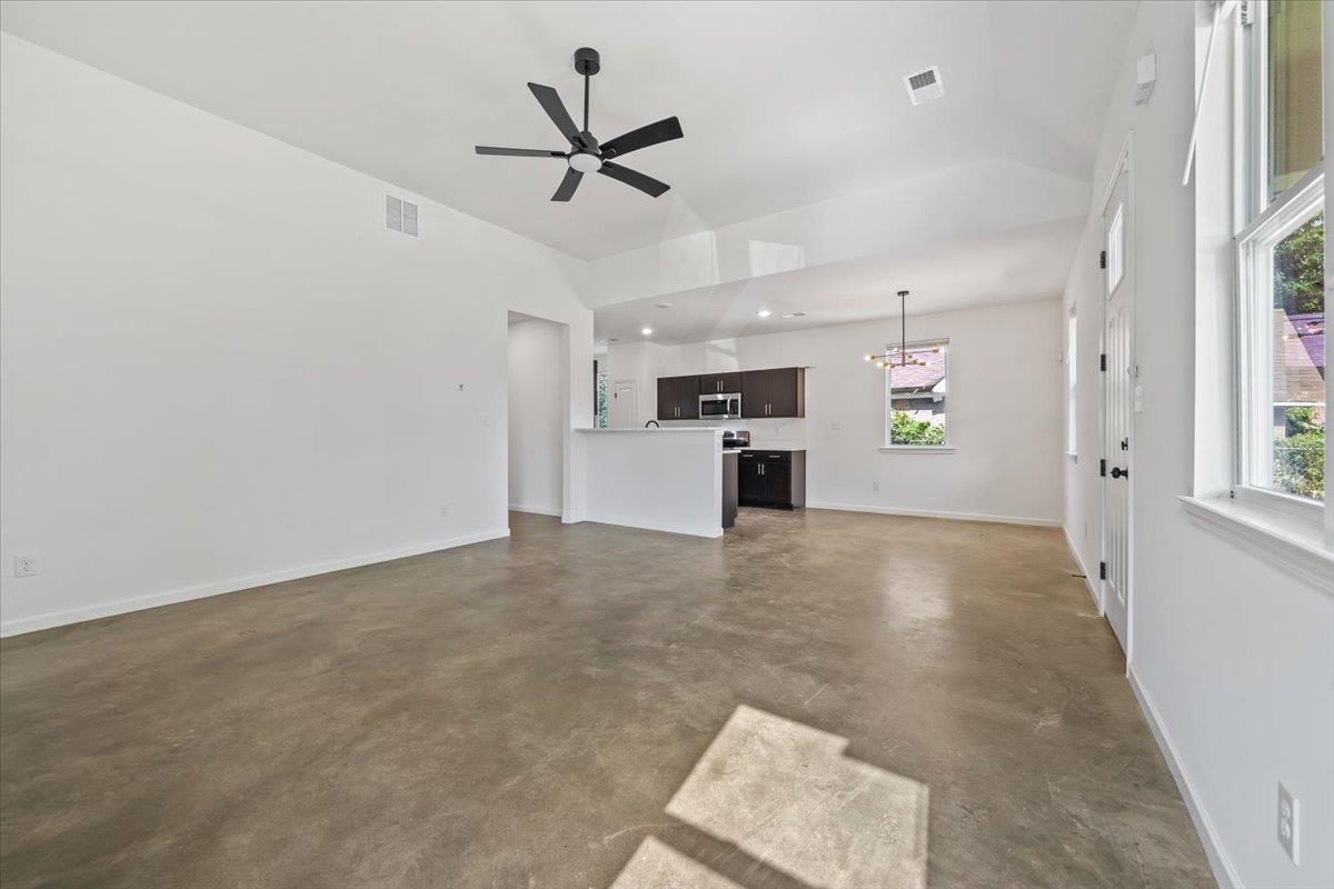 1556 Vollintine Ave Property Photo 9