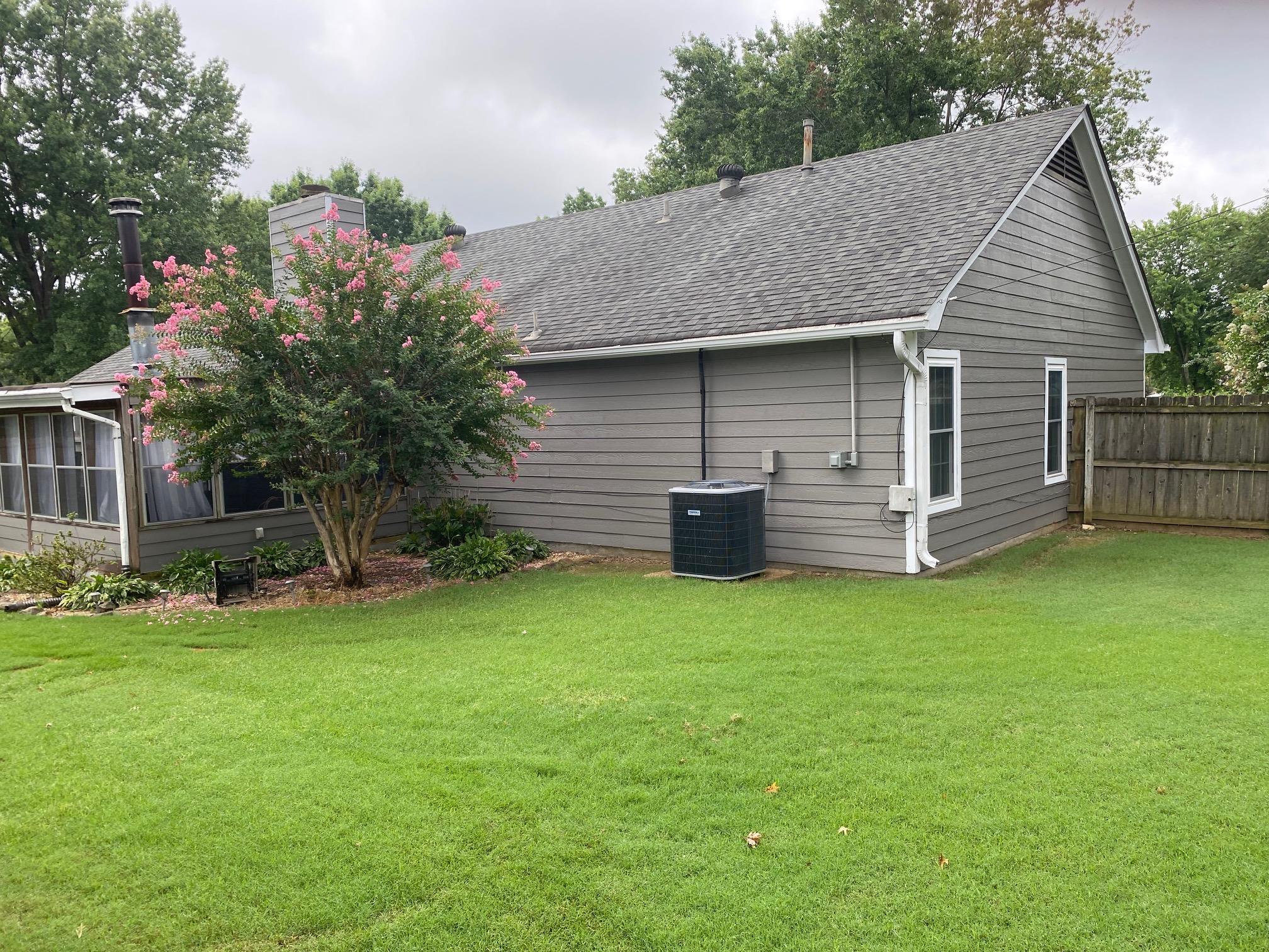 7264 Gail Dr E Property Photo 2