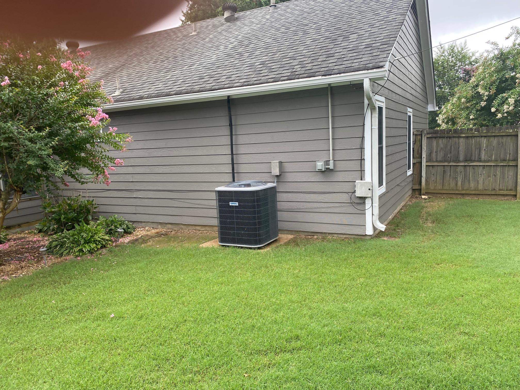 7264 Gail Dr E Property Photo 3