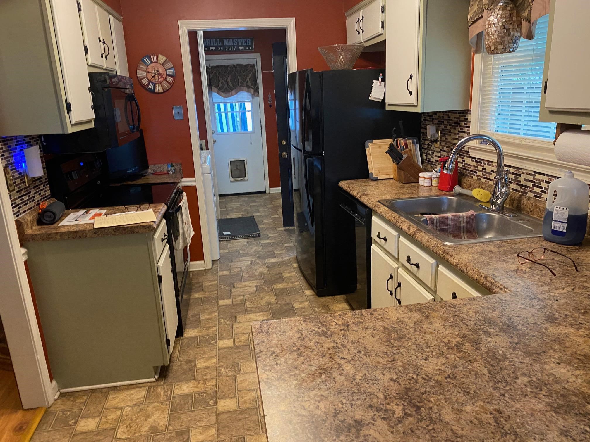 7264 Gail Dr E Property Photo 6