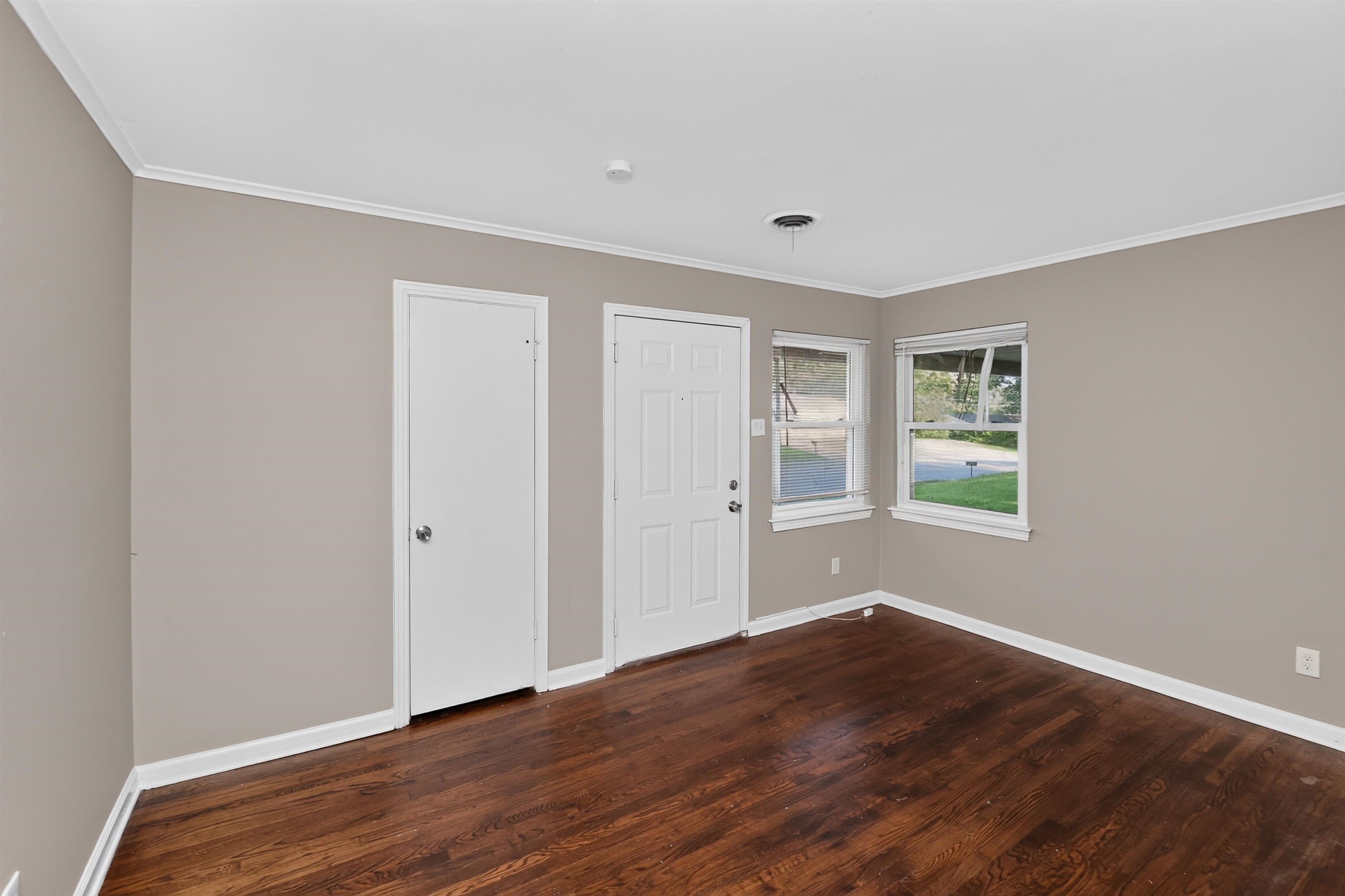 4057 Argonne St Property Photo 5