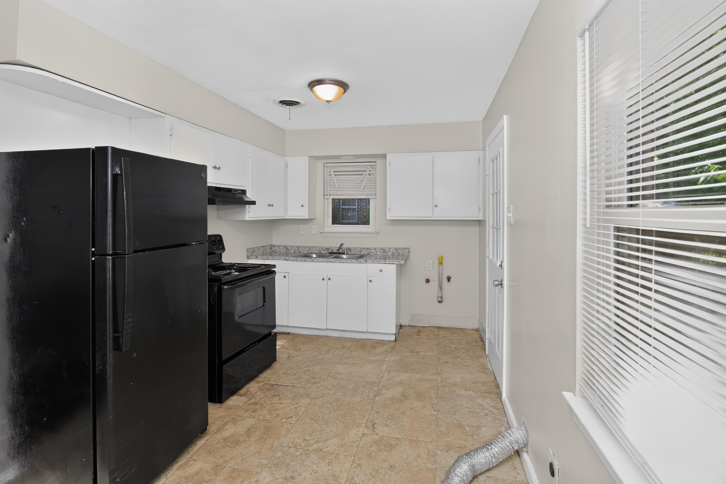 4057 Argonne St Property Photo 6