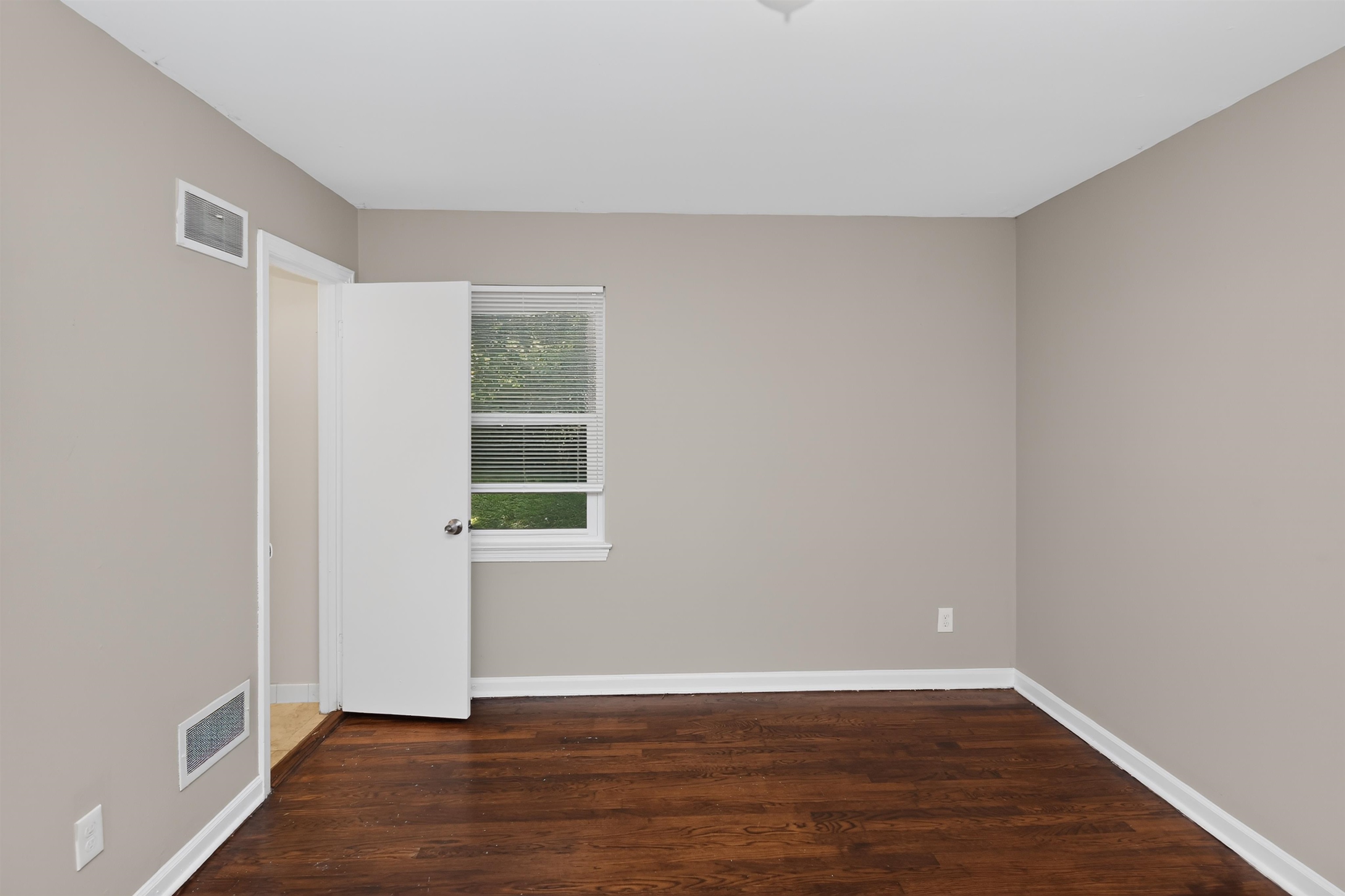 4057 Argonne St Property Photo 10