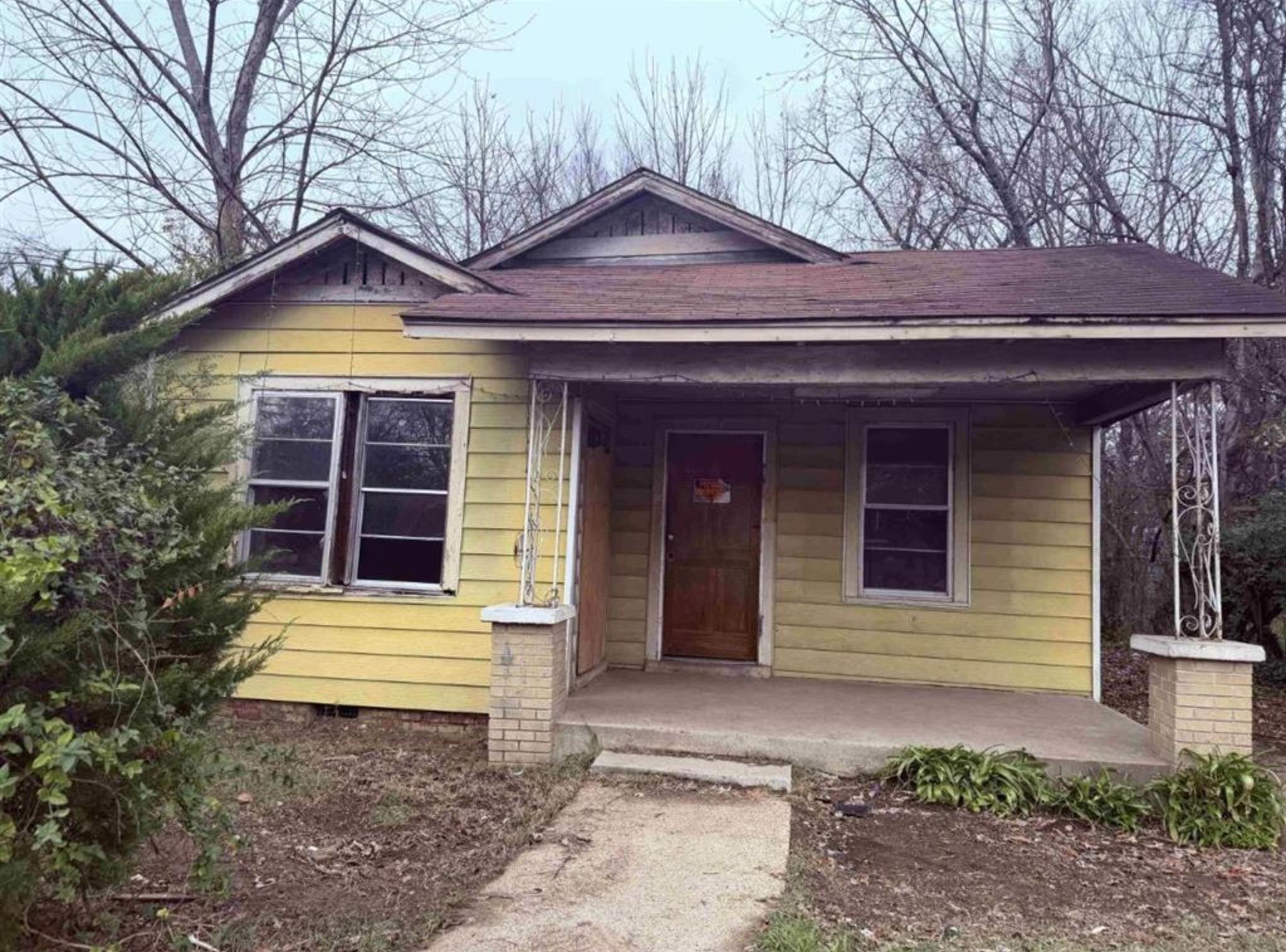2396 Hubbard Ave Property Photo 1