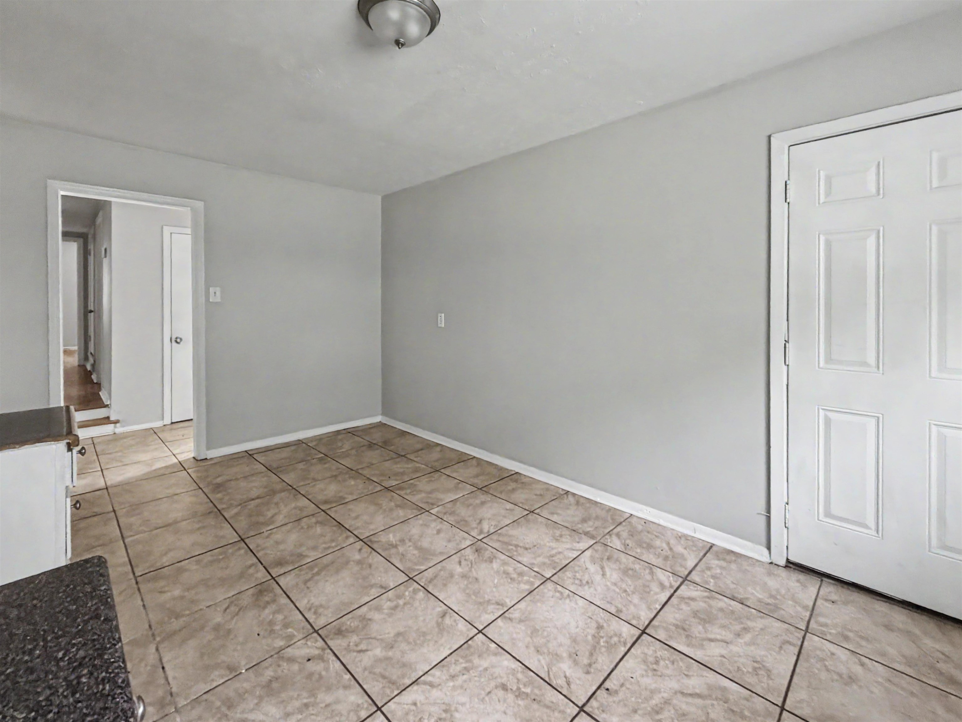 2993 S Perkins Rd Property Photo 3