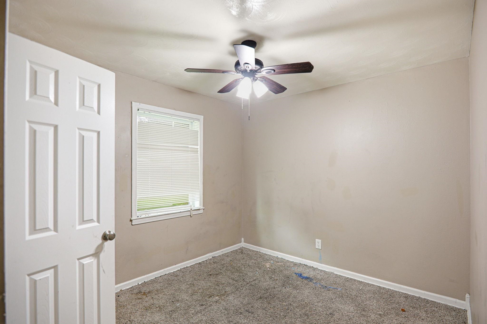 506 E Shelby Dr Property Photo 5