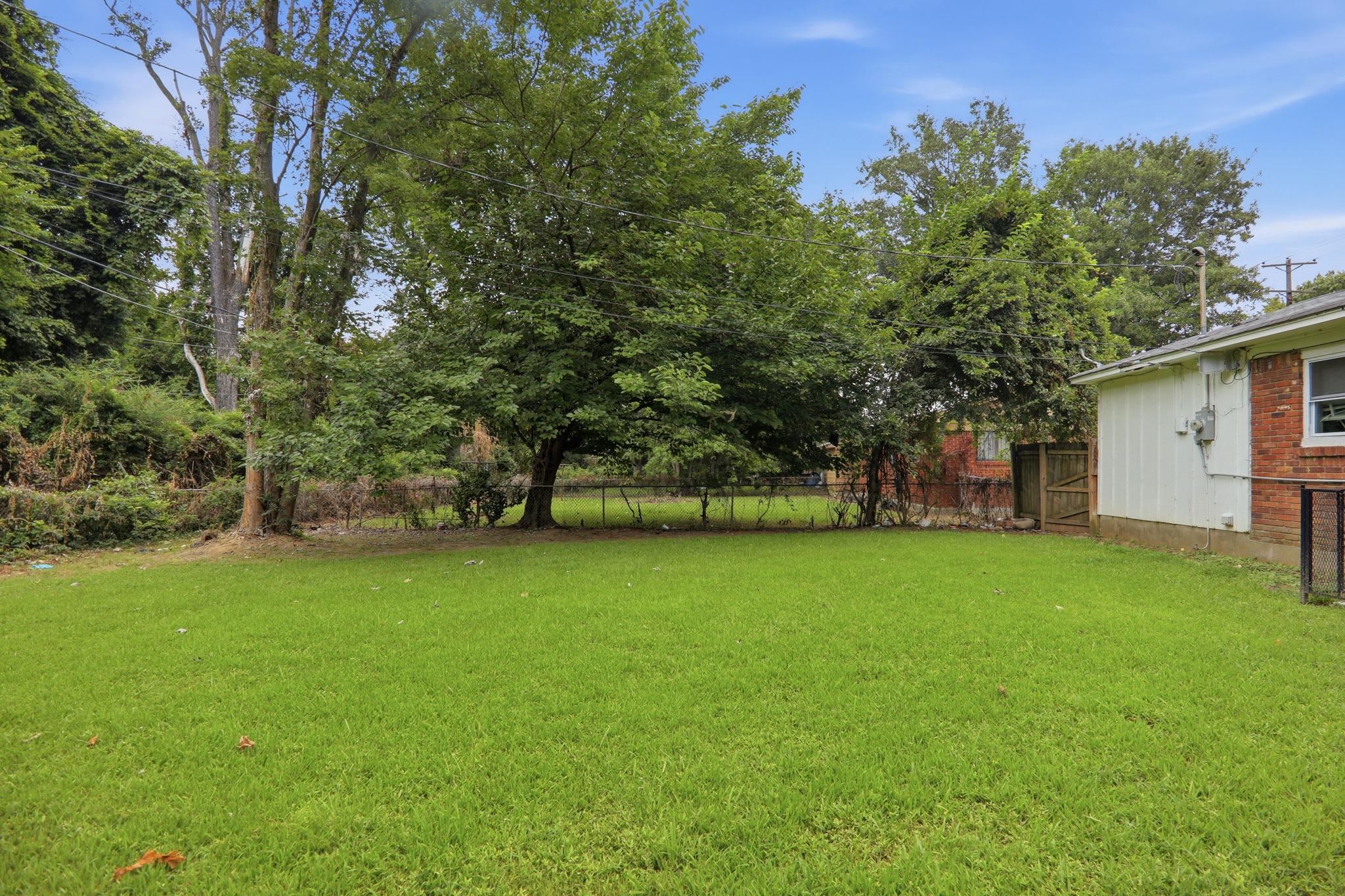 506 E Shelby Dr Property Photo 12