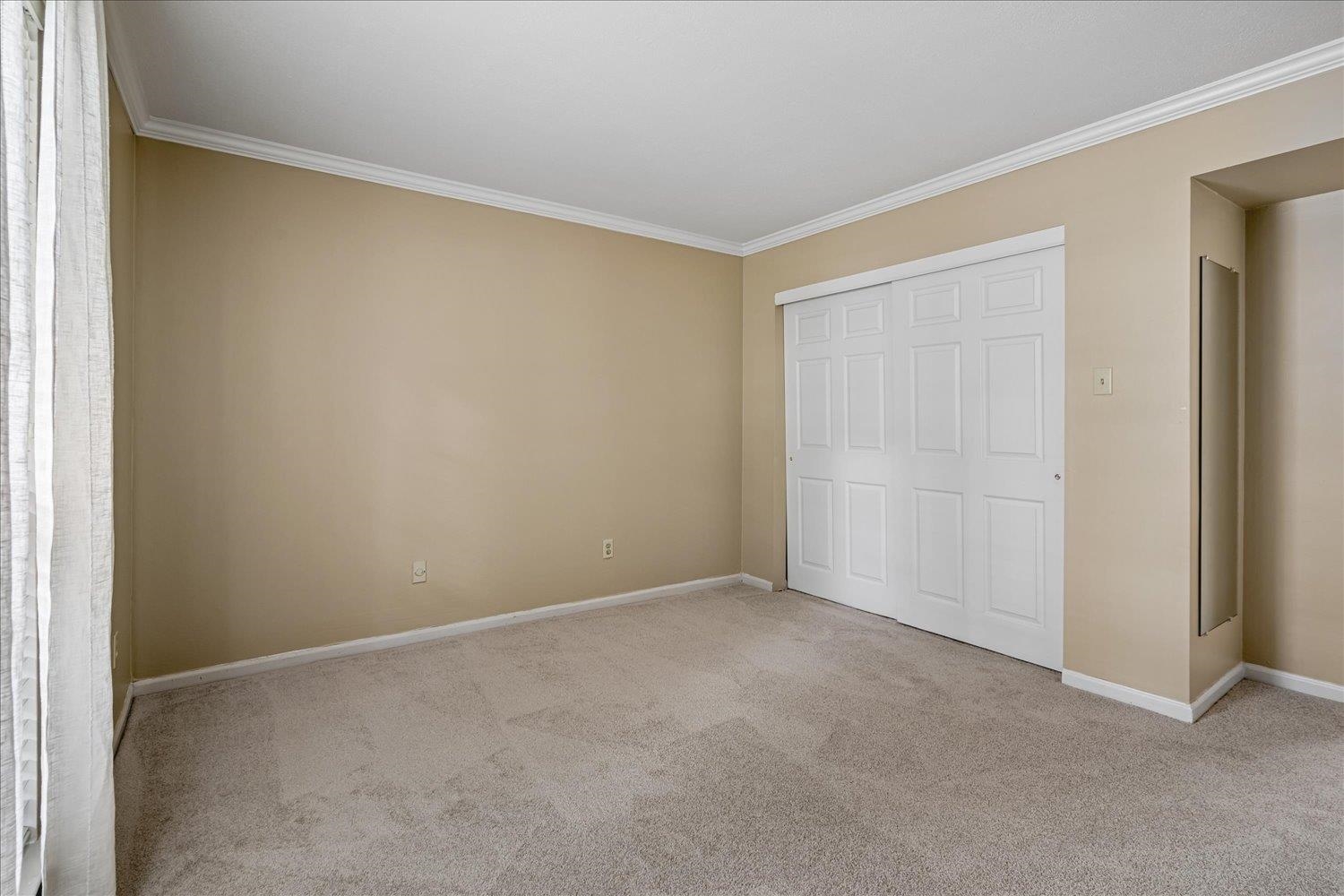 1690 Hobbits Glen Dr 29 Property Photo 20