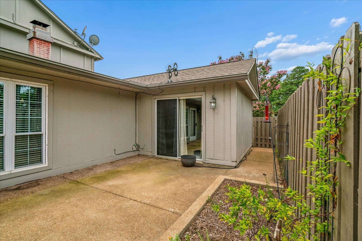 1690 Hobbits Glen Dr 29 Property Photo 25