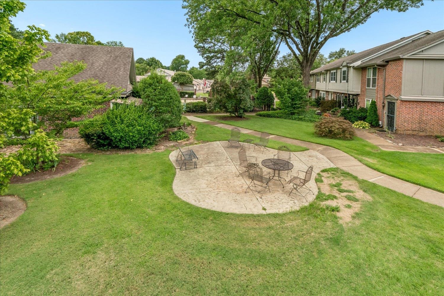 1690 Hobbits Glen Dr 29 Property Photo 27