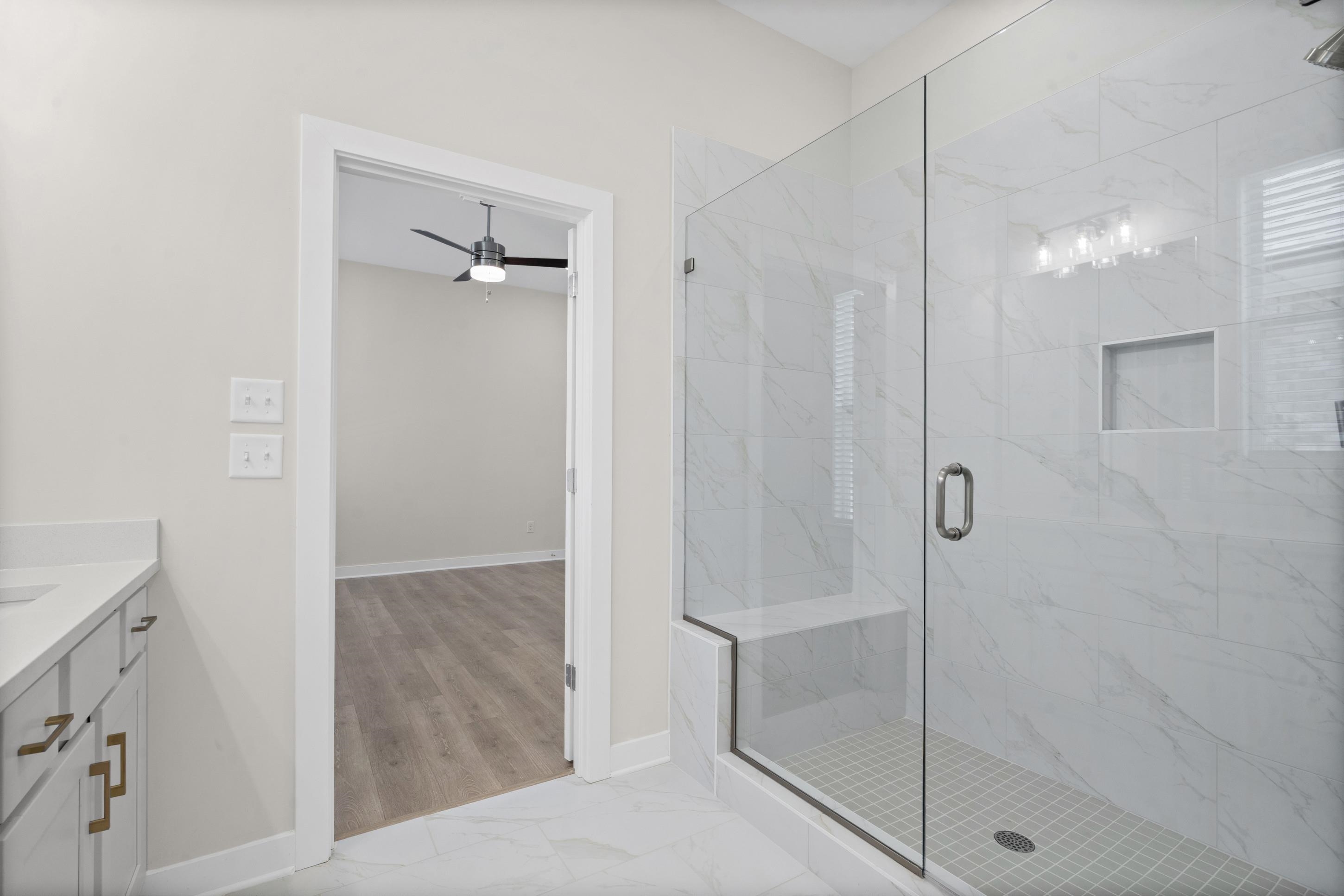 9915 Delphinium Dr N Property Photo 21