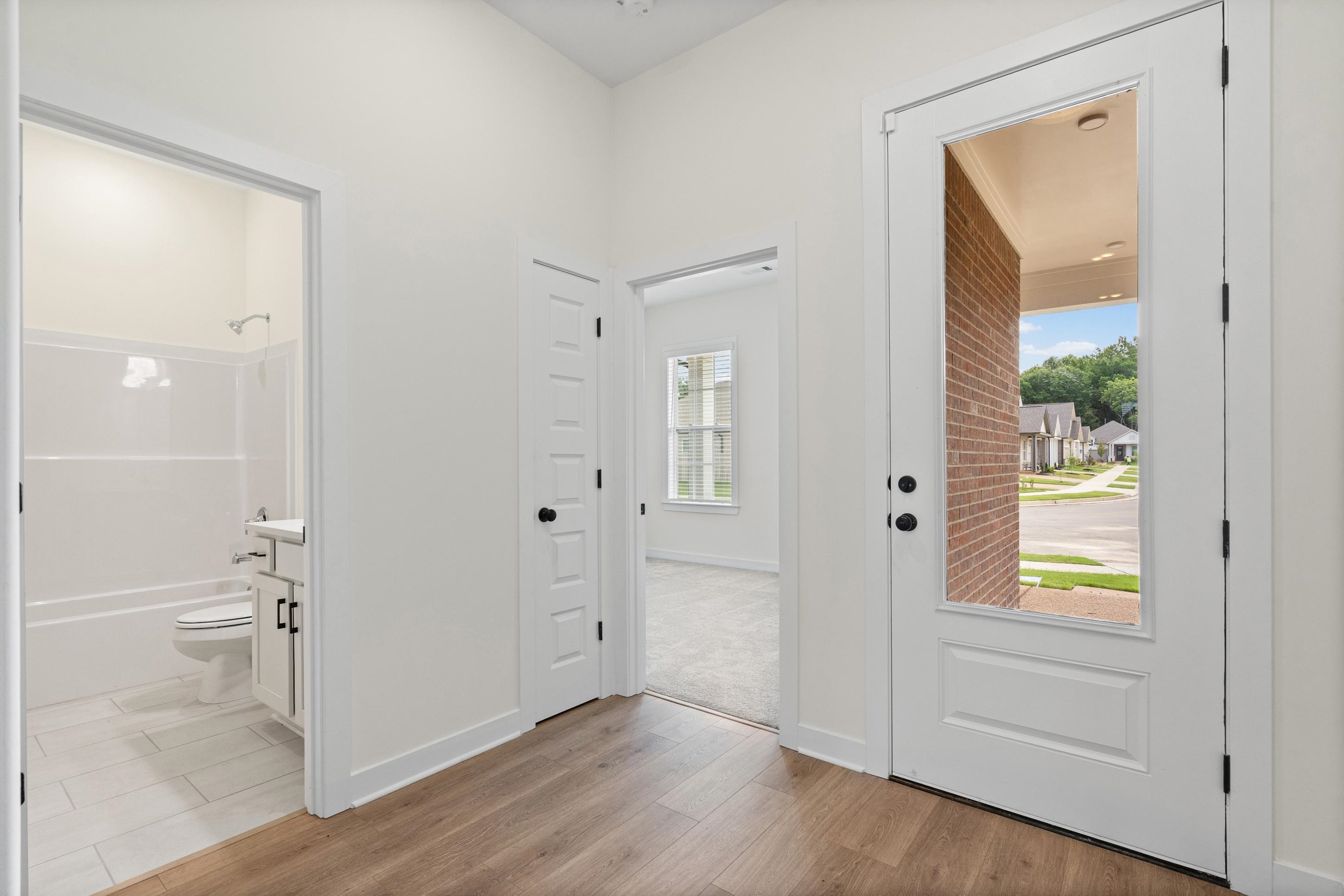 9919 Delphinium Dr N Property Photo 3