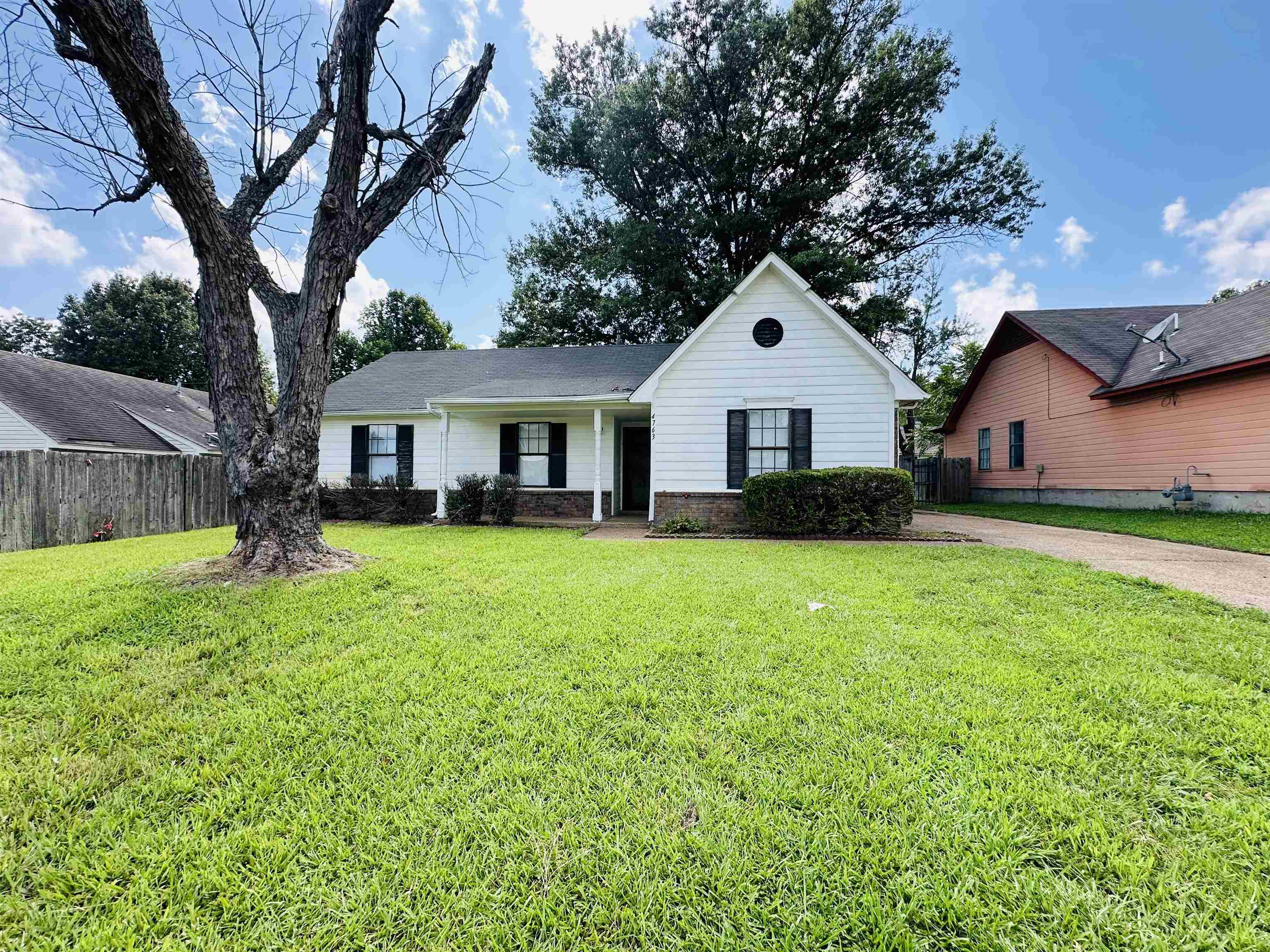 4763 MALLARD RIDGE DR Property Photo 1
