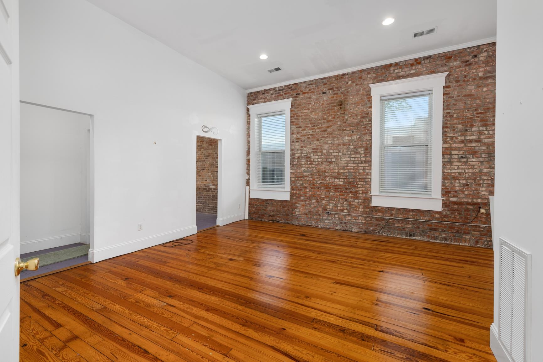 107/109 Pleasant Ave Property Photo 16
