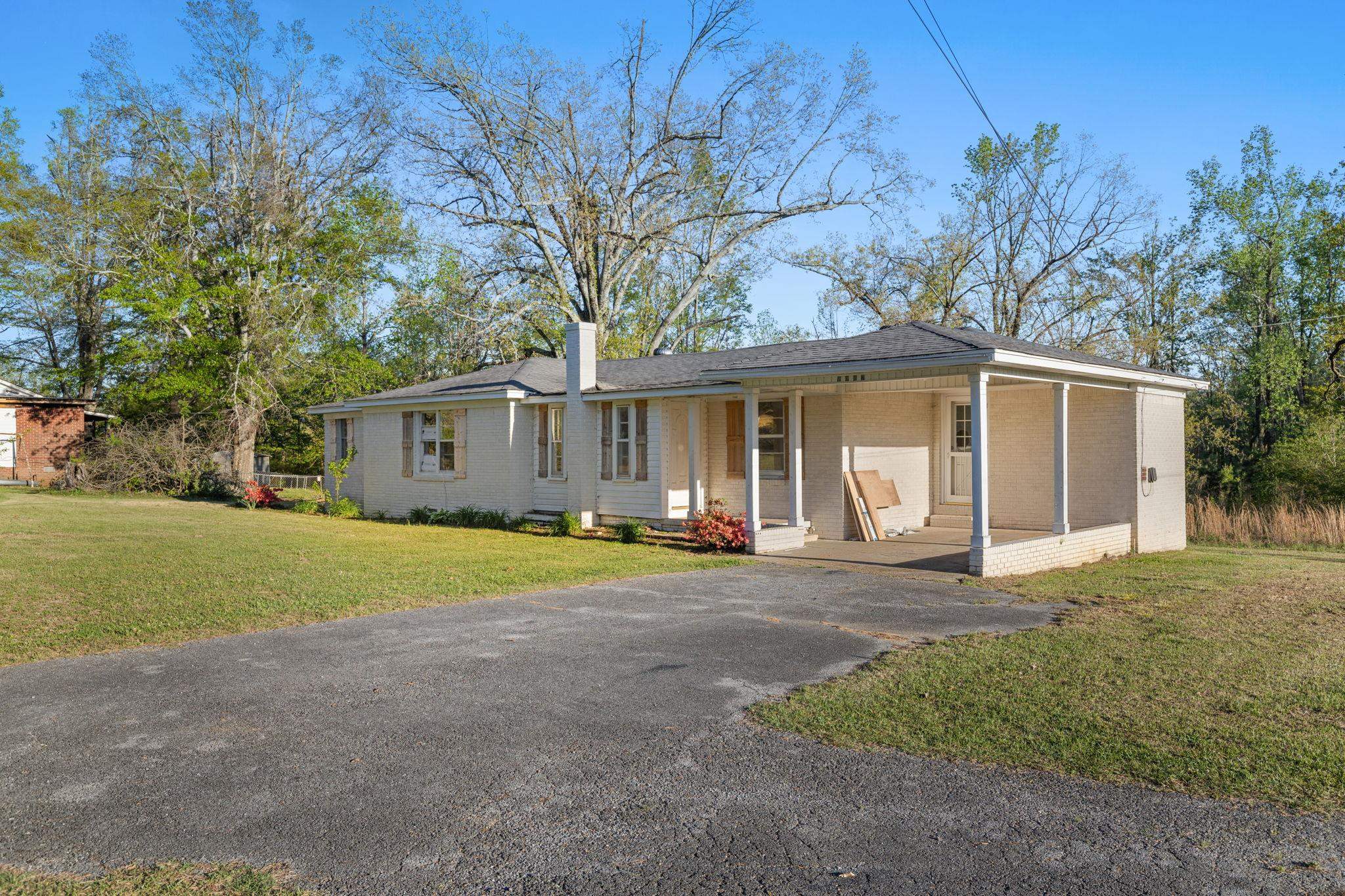 1007 Hatchie St Property Photo 3