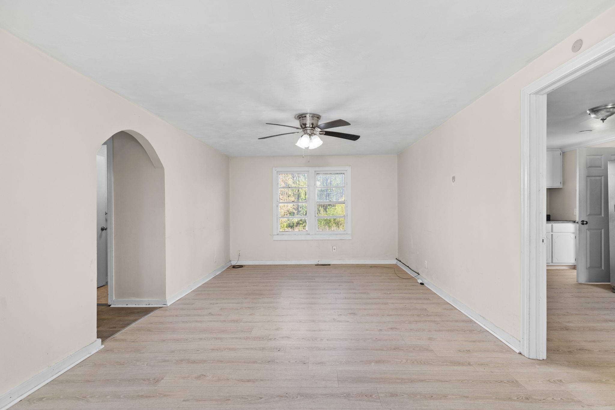1007 Hatchie St Property Photo 5