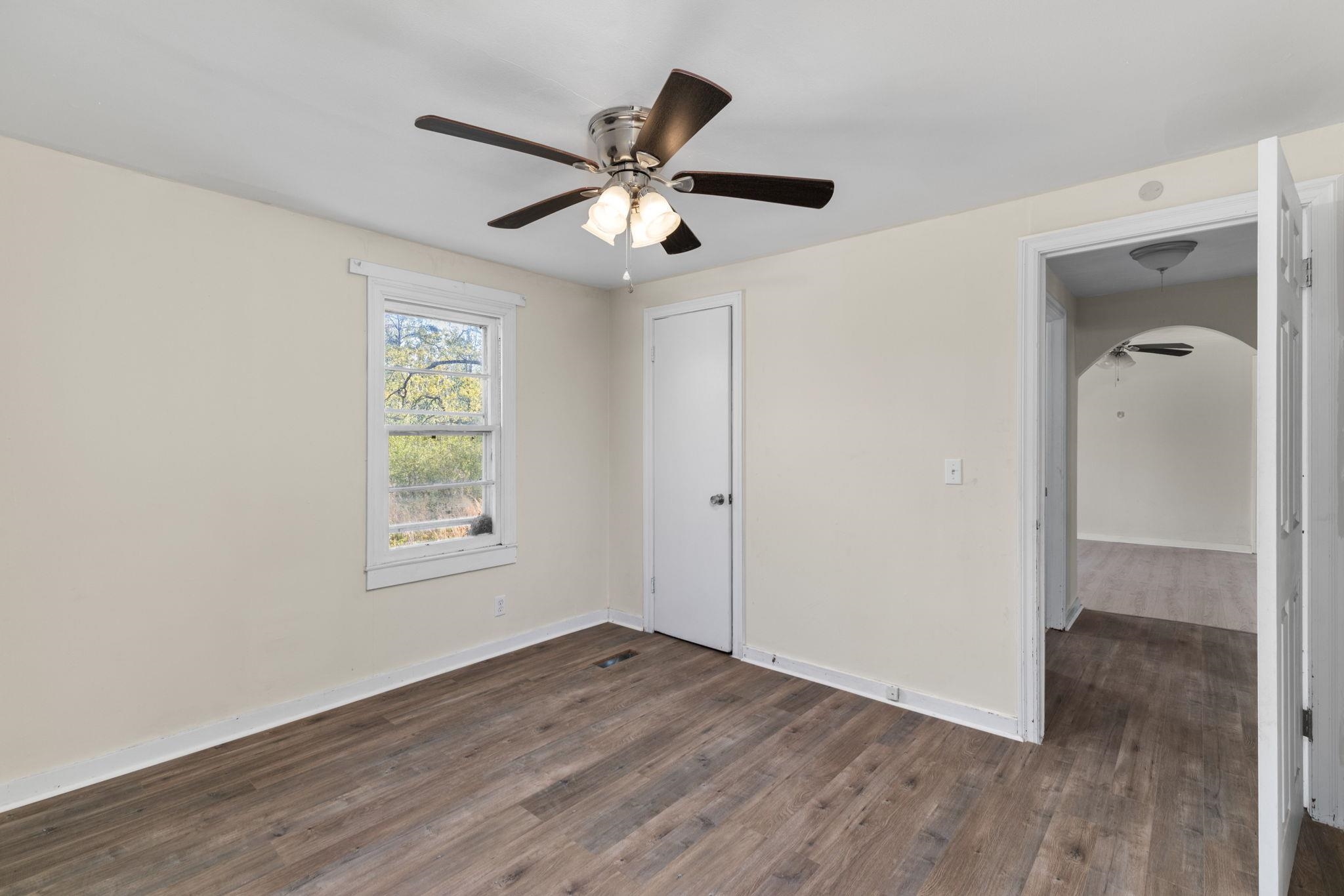 1007 Hatchie St Property Photo 14