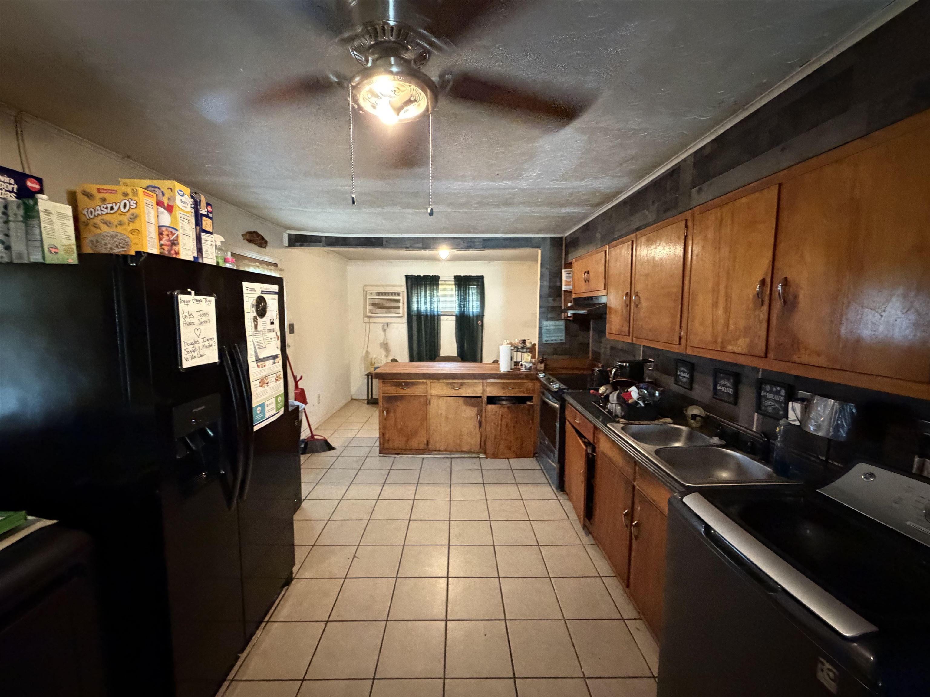 3158 Ford Rd Property Photo 6