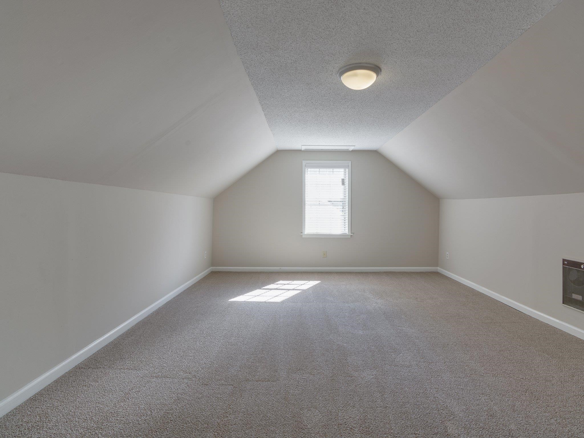 2454 Ayrshire Cv Property Photo 13