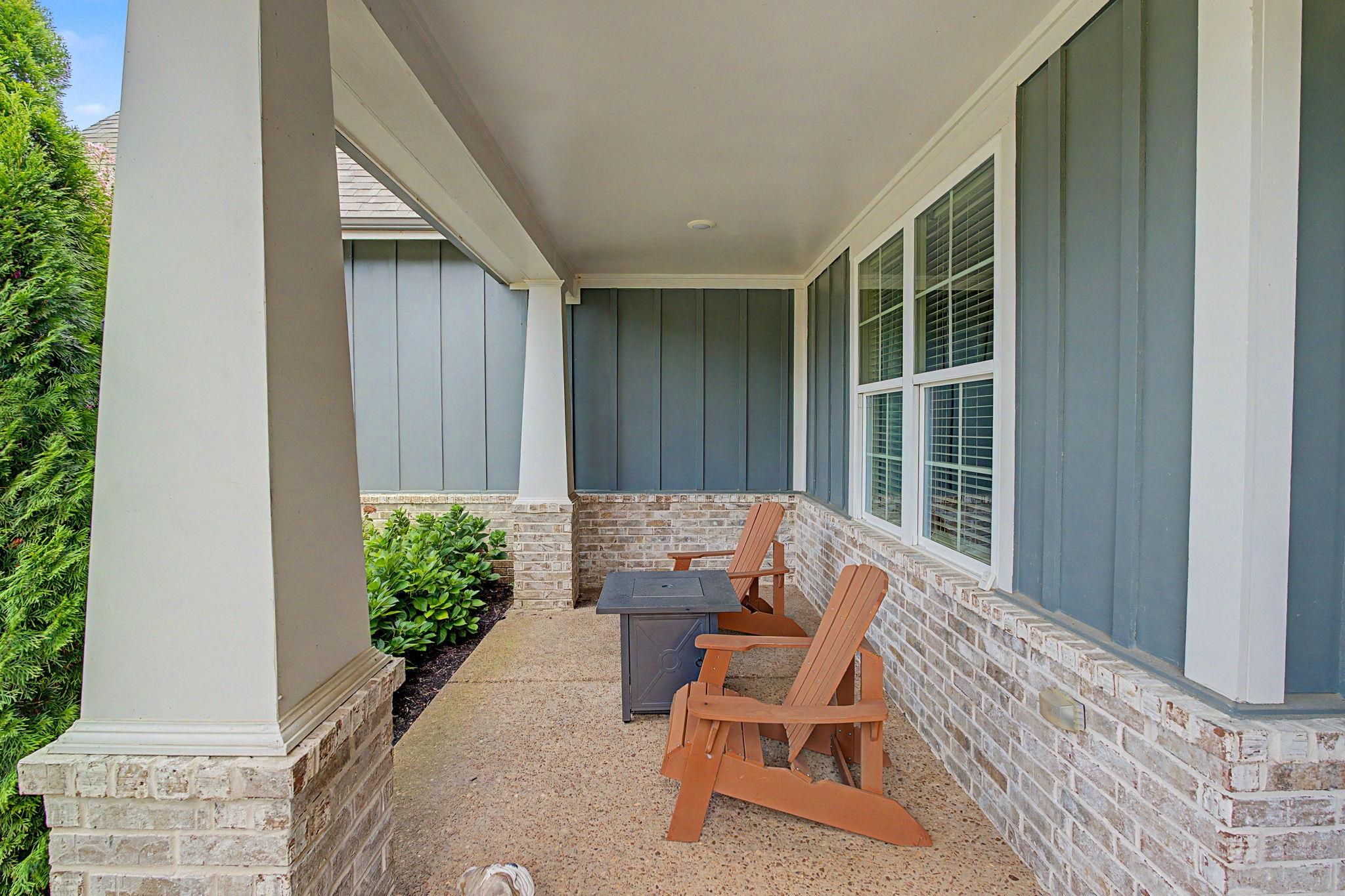 6425 Sallows Cv Property Photo 4