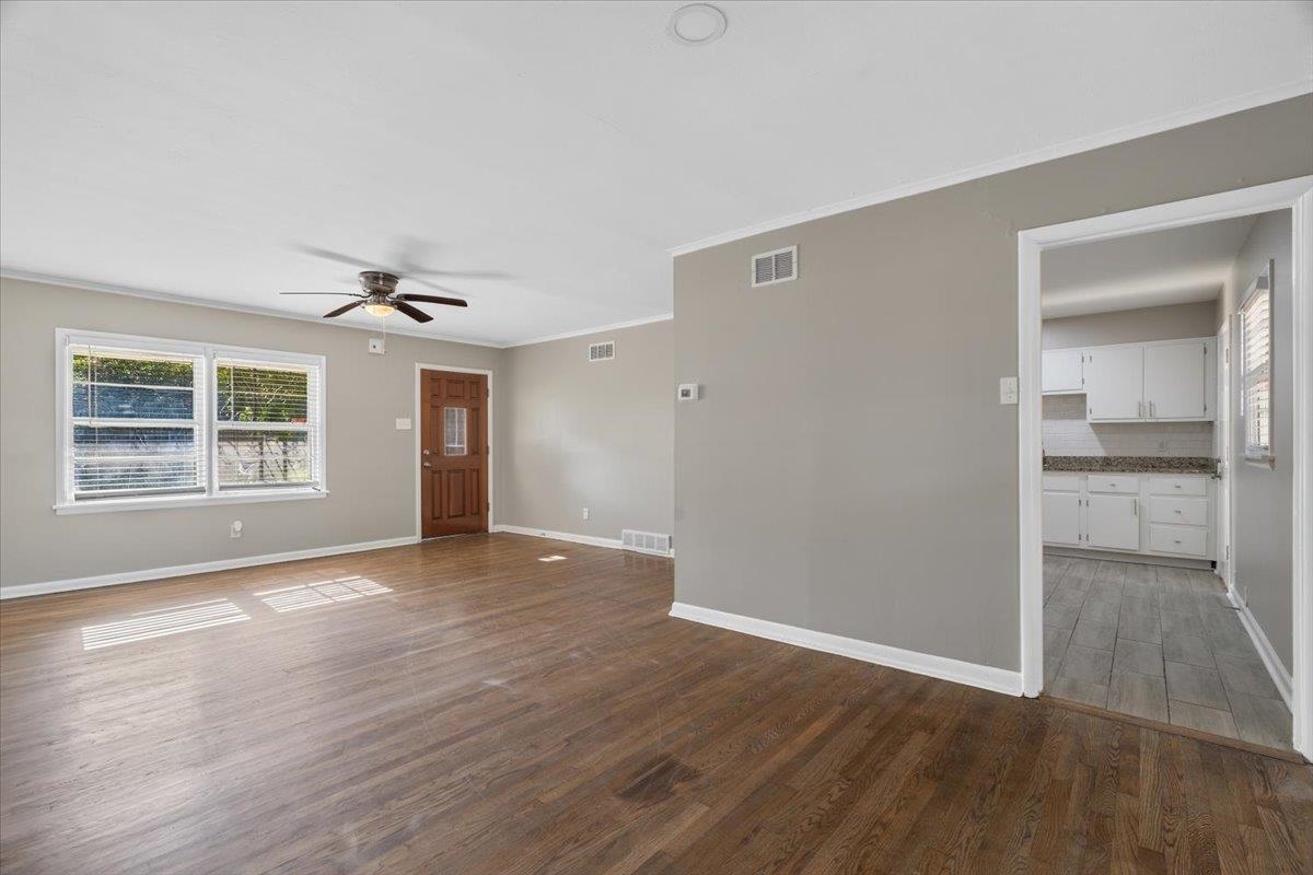 1692 Cornelia Dr Property Photo 20
