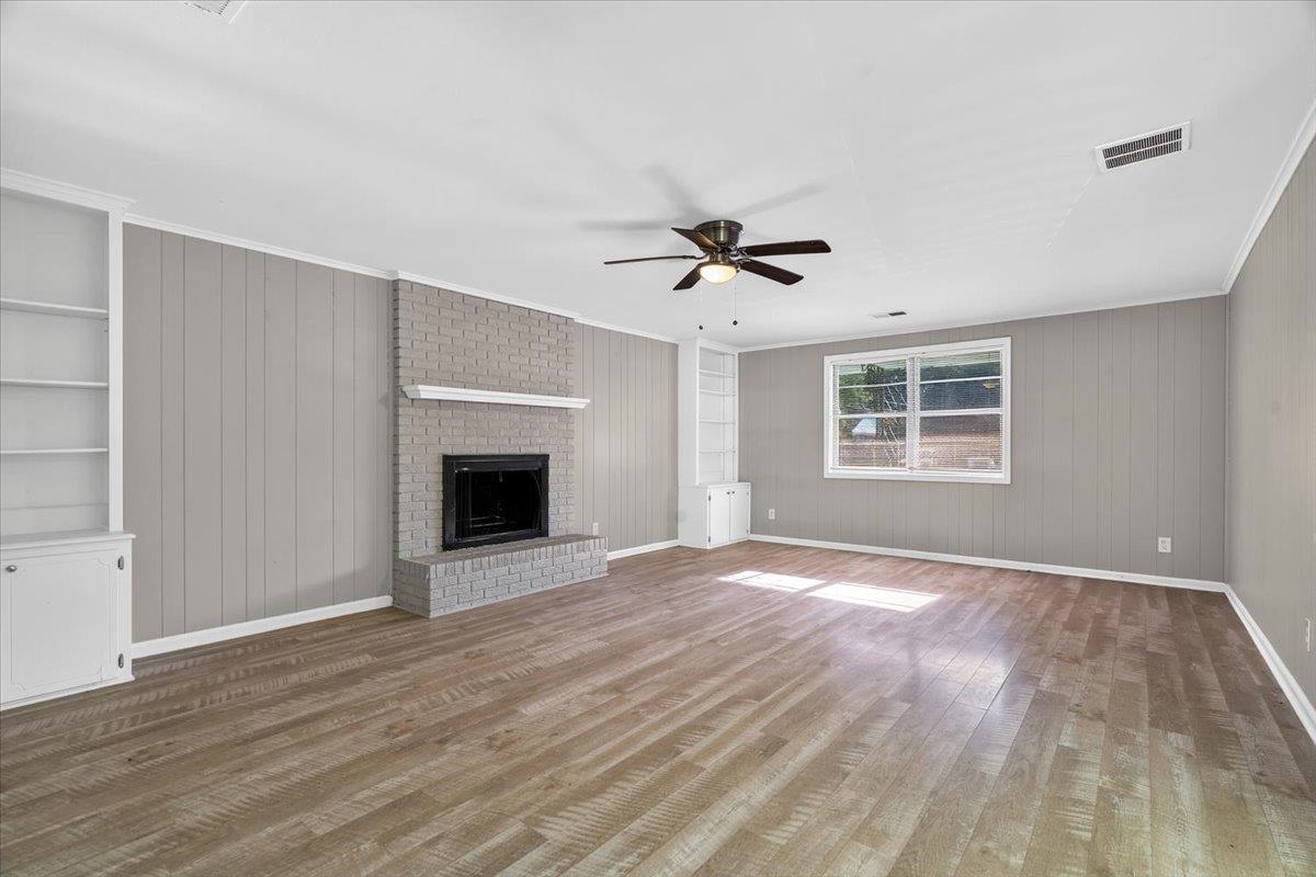1692 Cornelia Dr Property Photo 23