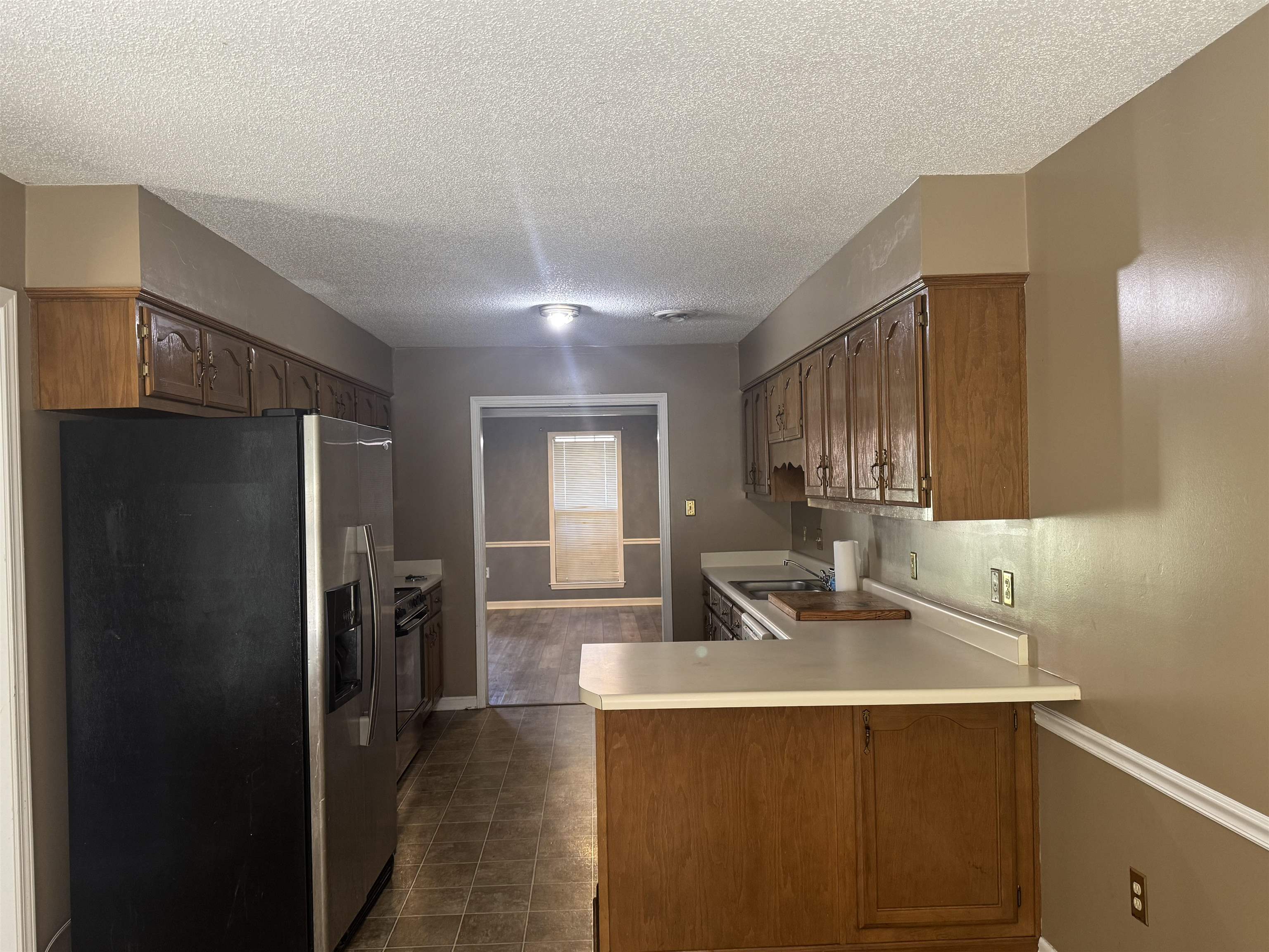 4393 Manor Brier Dr Property Photo 5