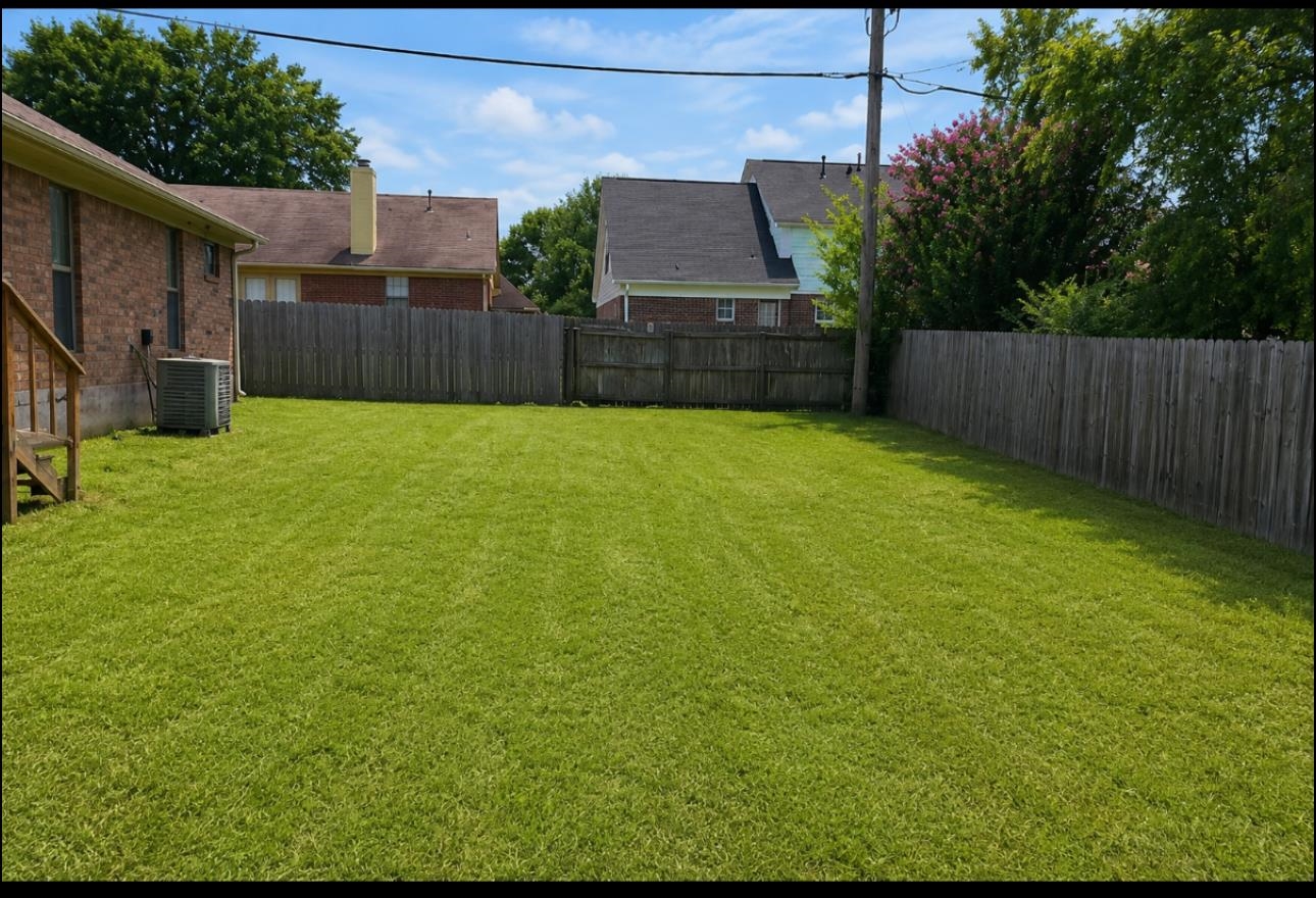 4393 Manor Brier Dr Property Photo 20
