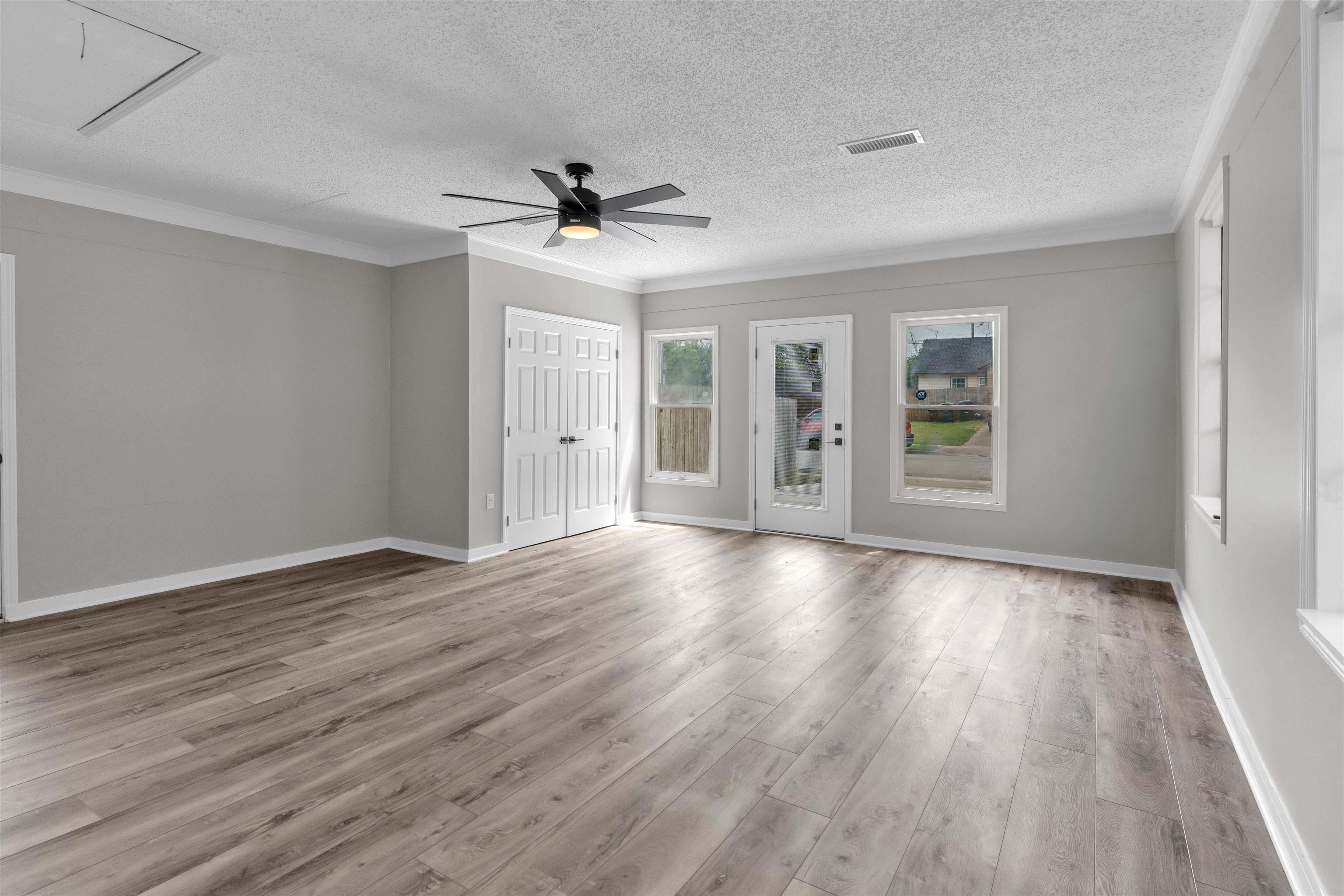 7078 Tulip Trail Dr Property Photo 12