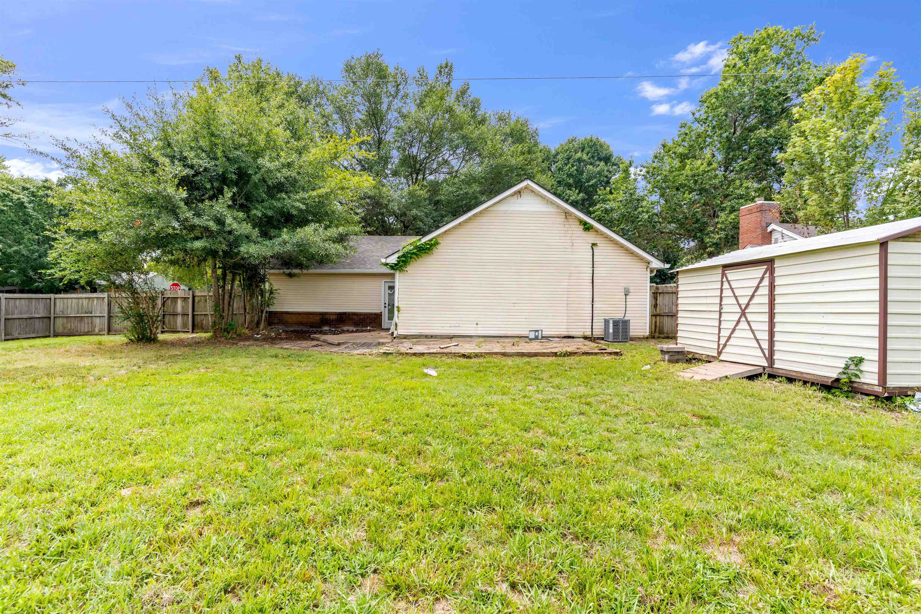 7078 Tulip Trail Dr Property Photo 25